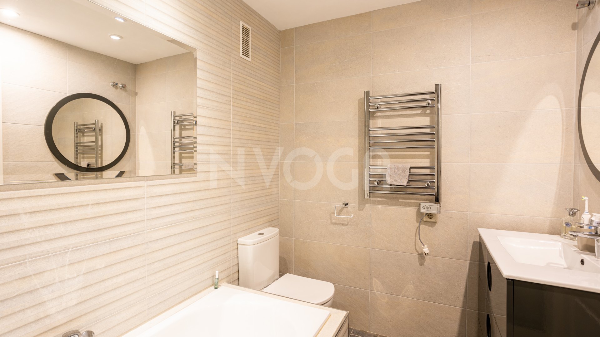 Exclusivo apartamento de larga temporada en El Campanario, Estepona – Lujo, comodidad y seguridad
