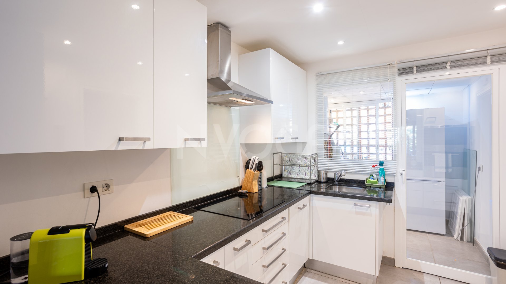 Exclusivo apartamento de larga temporada en El Campanario, Estepona – Lujo, comodidad y seguridad