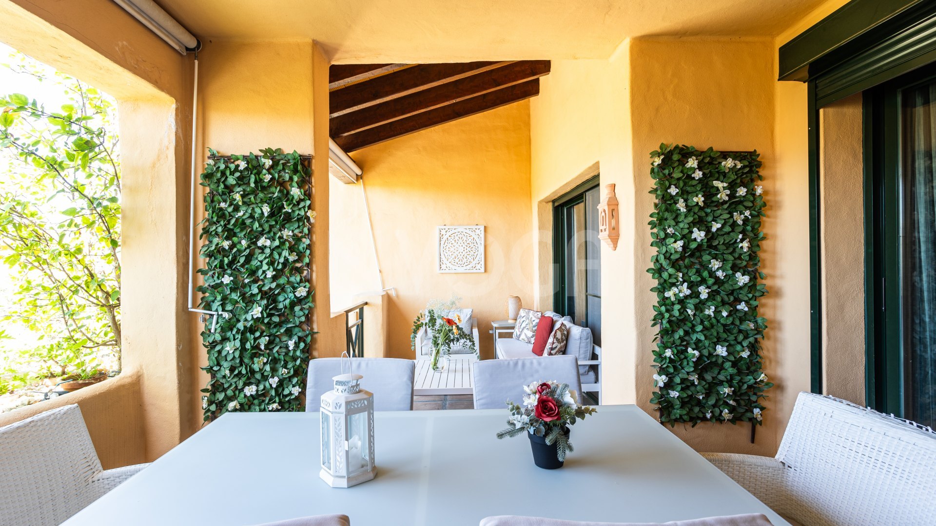 Exclusivo apartamento de larga temporada en El Campanario, Estepona – Lujo, comodidad y seguridad