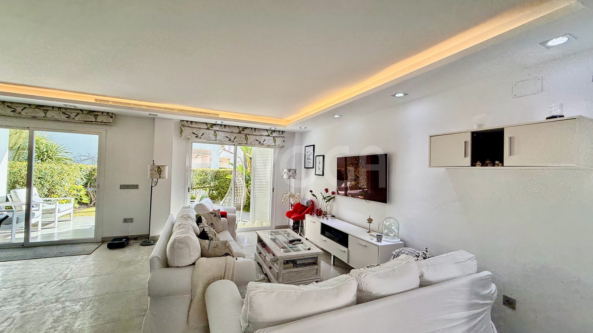 Magnificent front line beach townhouse, located in Bahia de Marbella, Marbella East.