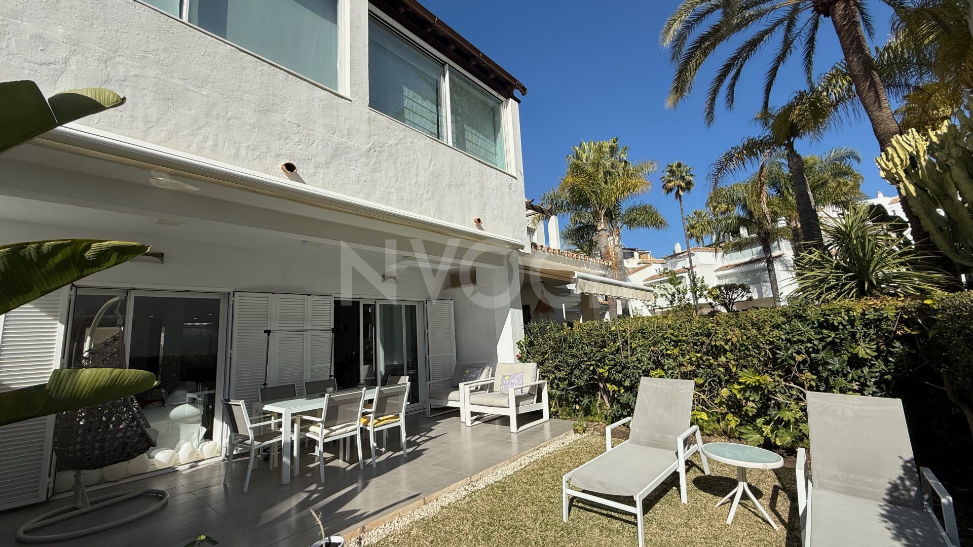 Magnificent front line beach townhouse, located in Bahia de Marbella, Marbella East.
