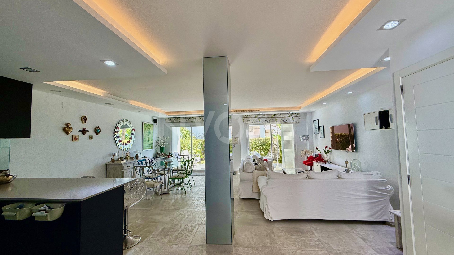 Magnificent front line beach townhouse, located in Bahia de Marbella, Marbella East.