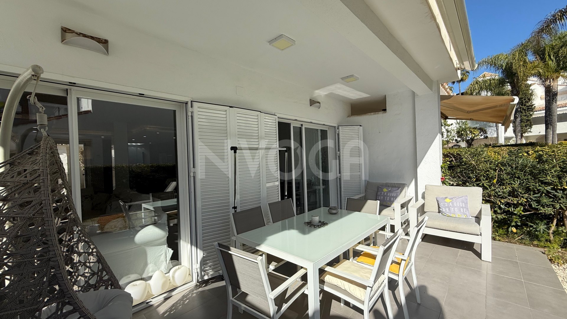 Magnificent front line beach townhouse, located in Bahia de Marbella, Marbella East.
