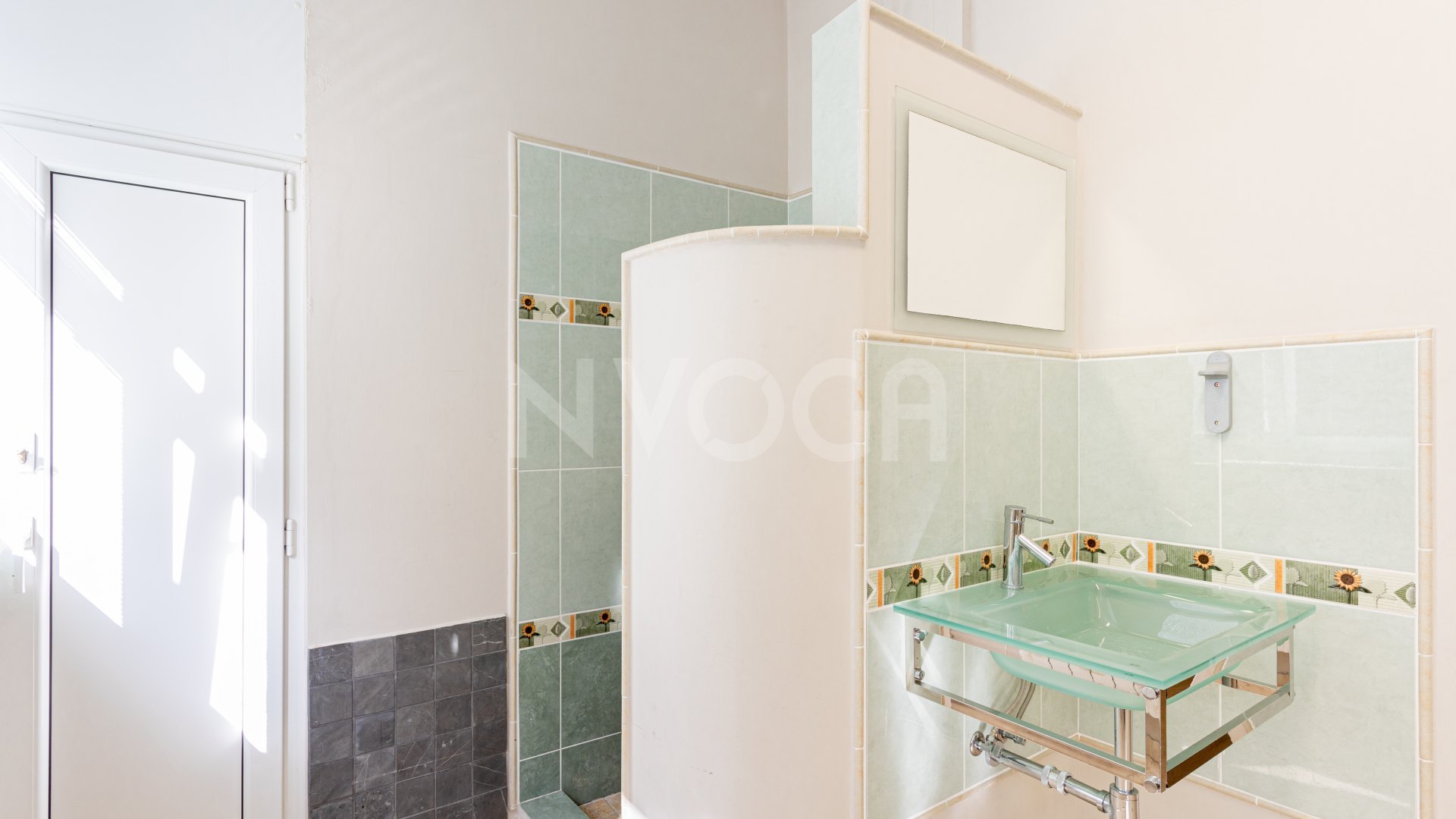 ¡Oportunidad única! Amplio local comercial en pleno centro de Marbella