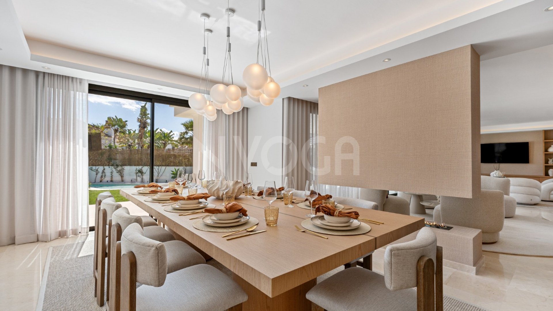 Newly renovated villa located in Atalaya de Rio Verde Nueva Andalucia.