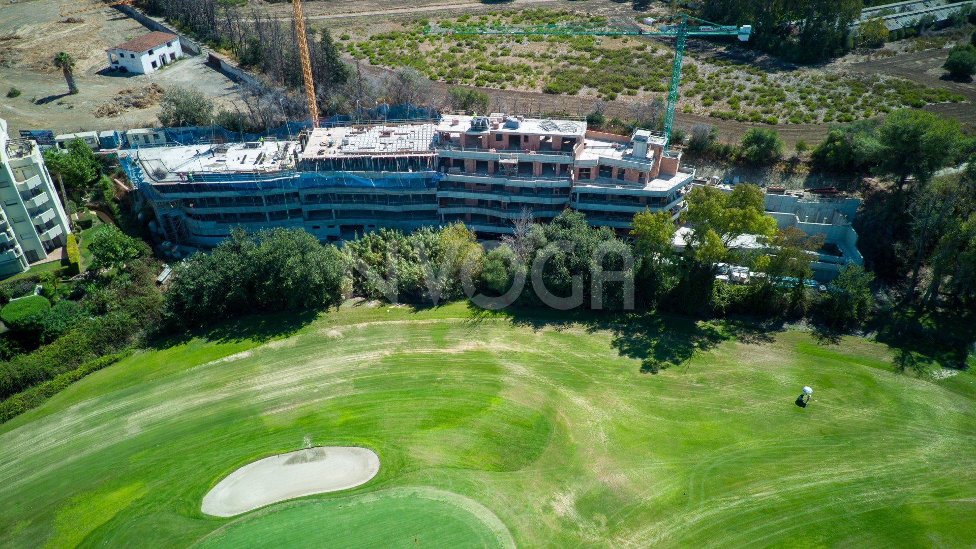 UNDER CONSTRUCTION. Beautiful front line golf penthouse in Guadalmina, Marbella.
