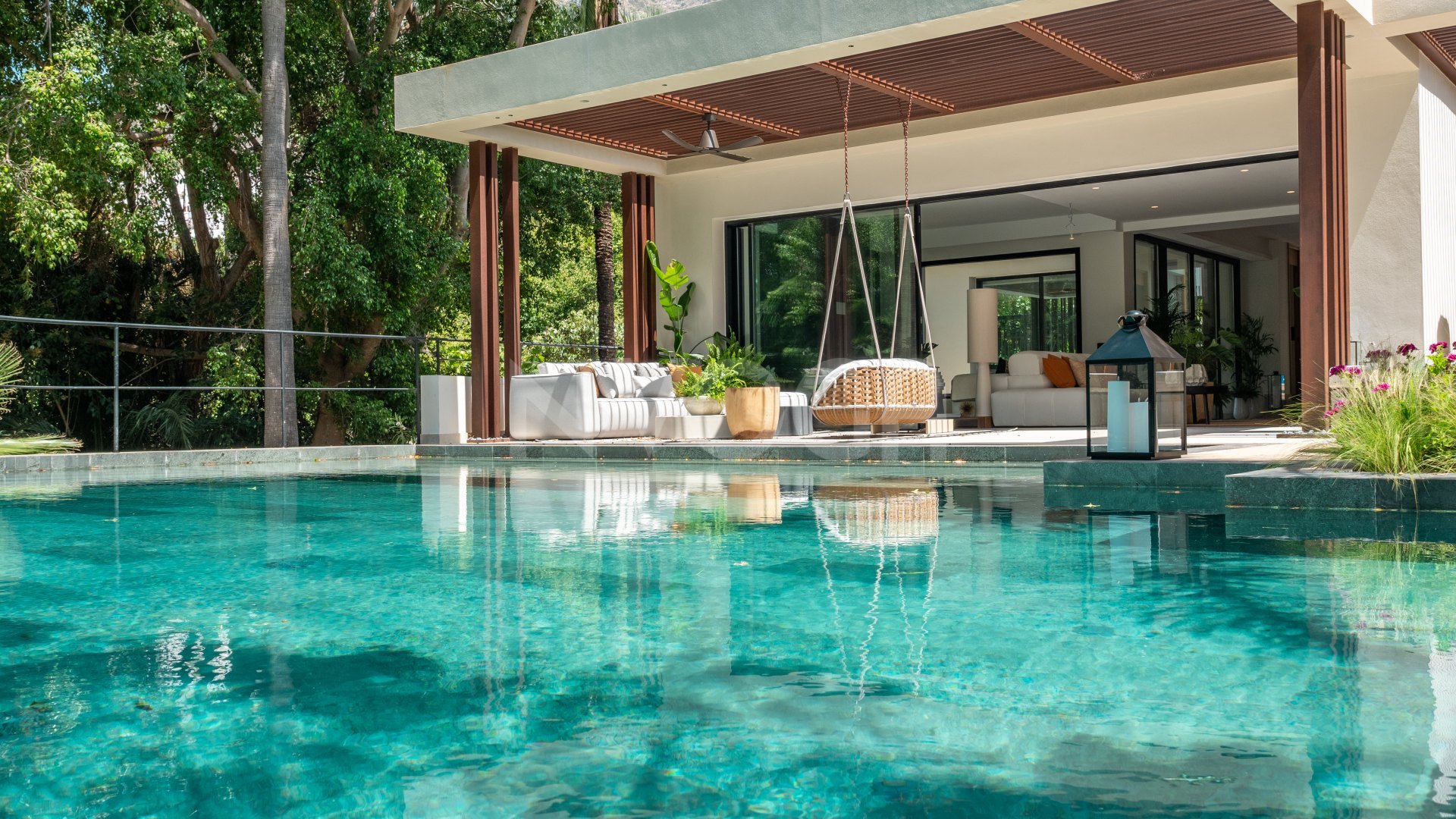 Villa Lovina. Exclusivity and connection with nature at Marbella Hill Club, Golden Mile