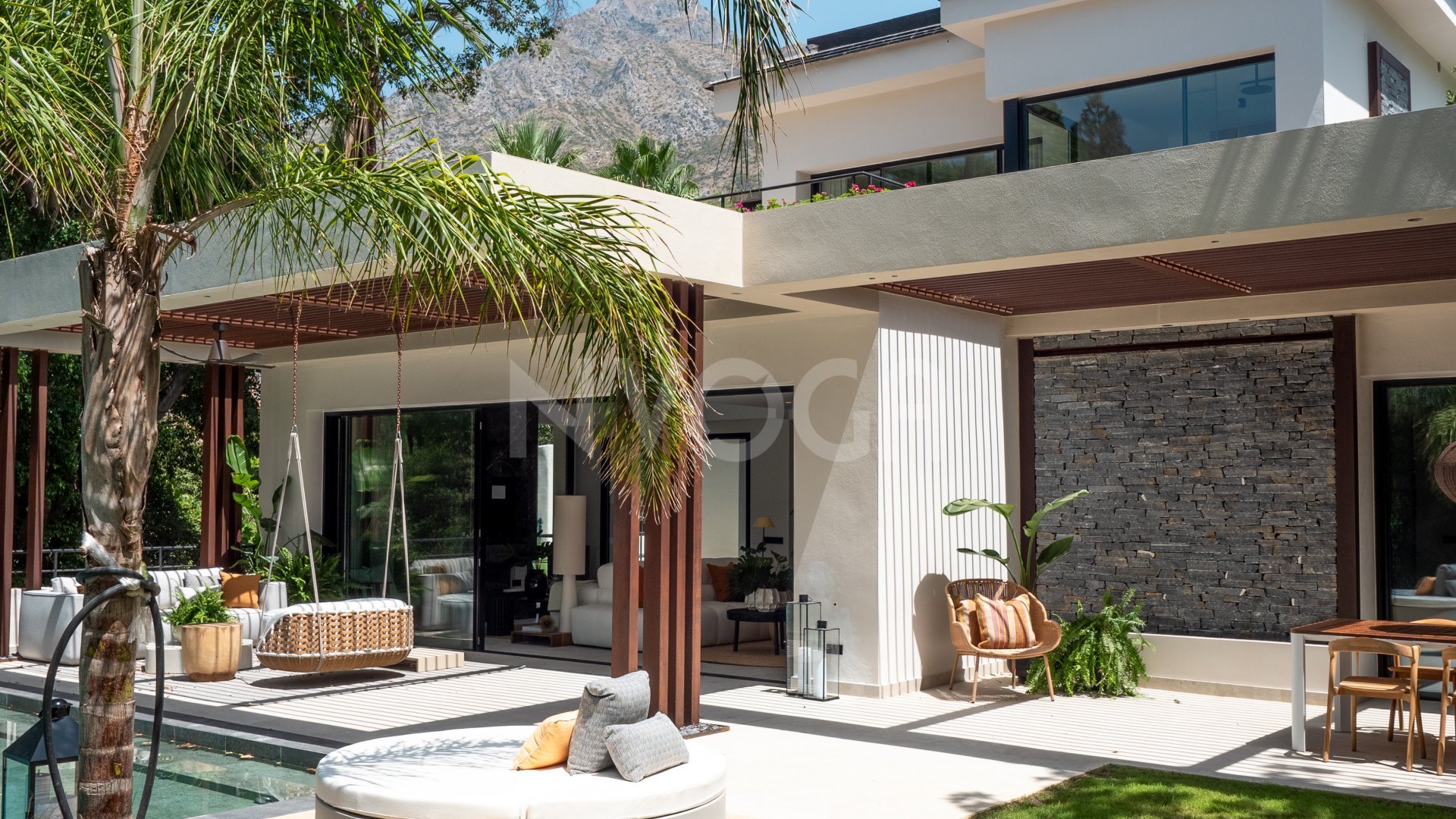 Villa Lovina. Exclusivity and connection with nature at Marbella Hill Club, Golden Mile