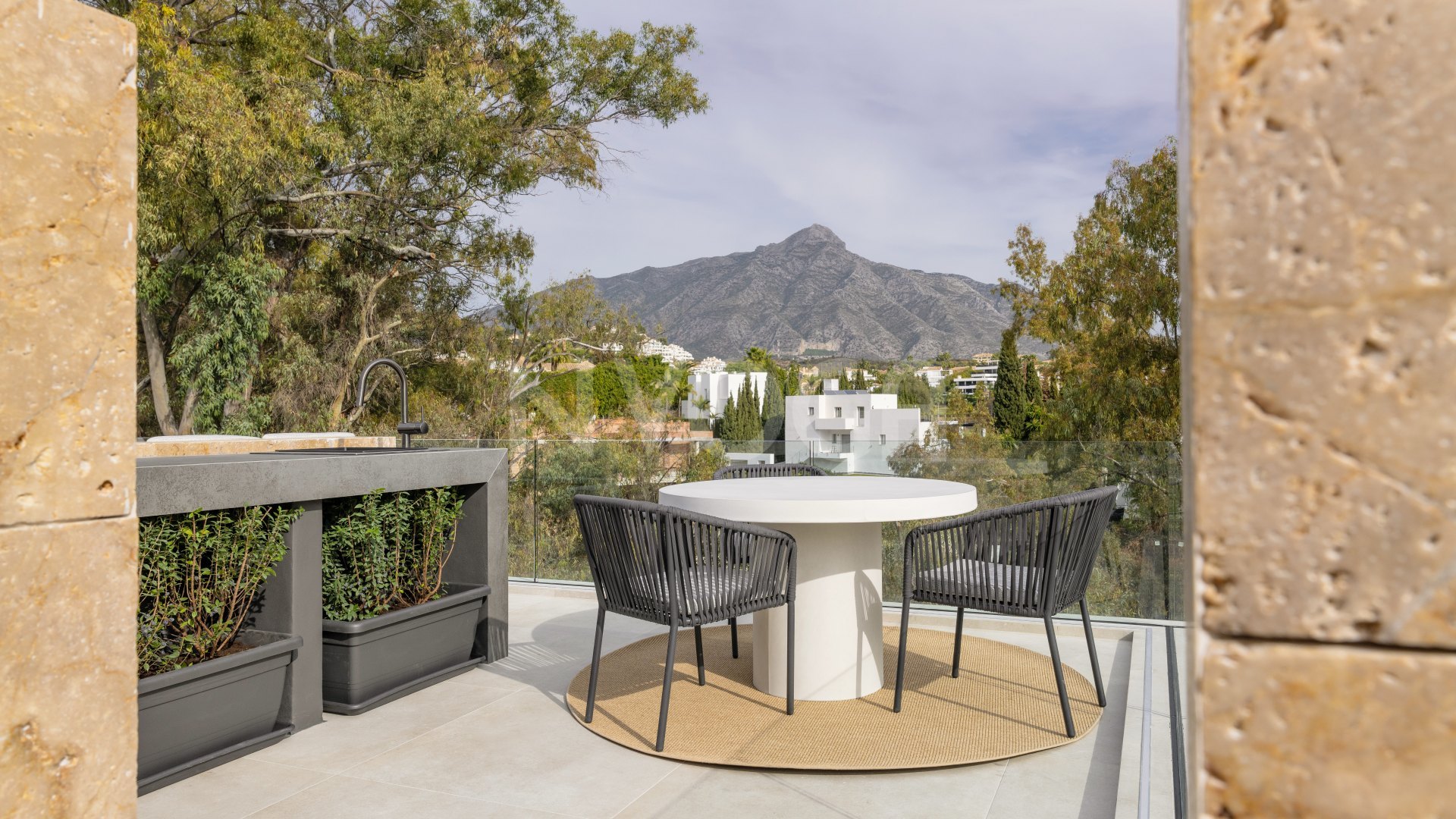 Preciosa villa de 6 habitaciones en Nueva Andalucía, Marbella
