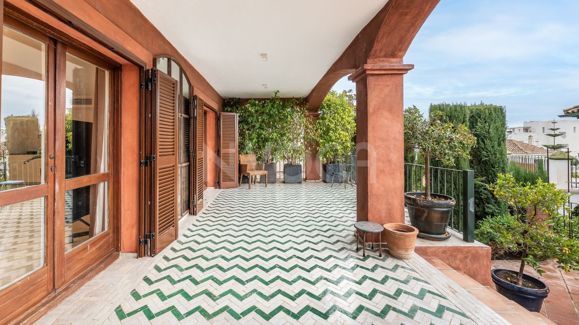 Precioso adosado de 6 habitaciones en Marbelah Pueblo, Marbella