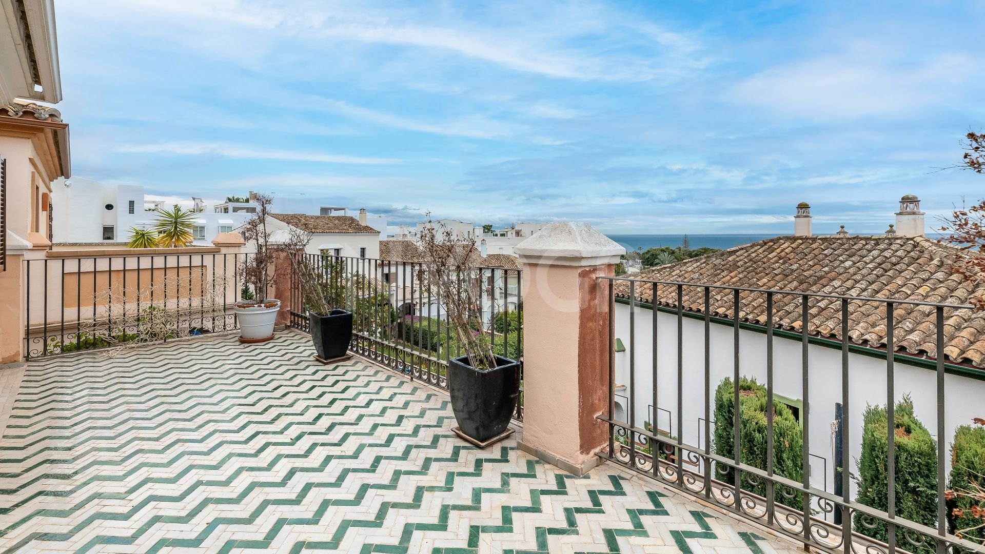 Precioso adosado de 6 habitaciones en Marbelah Pueblo, Marbella