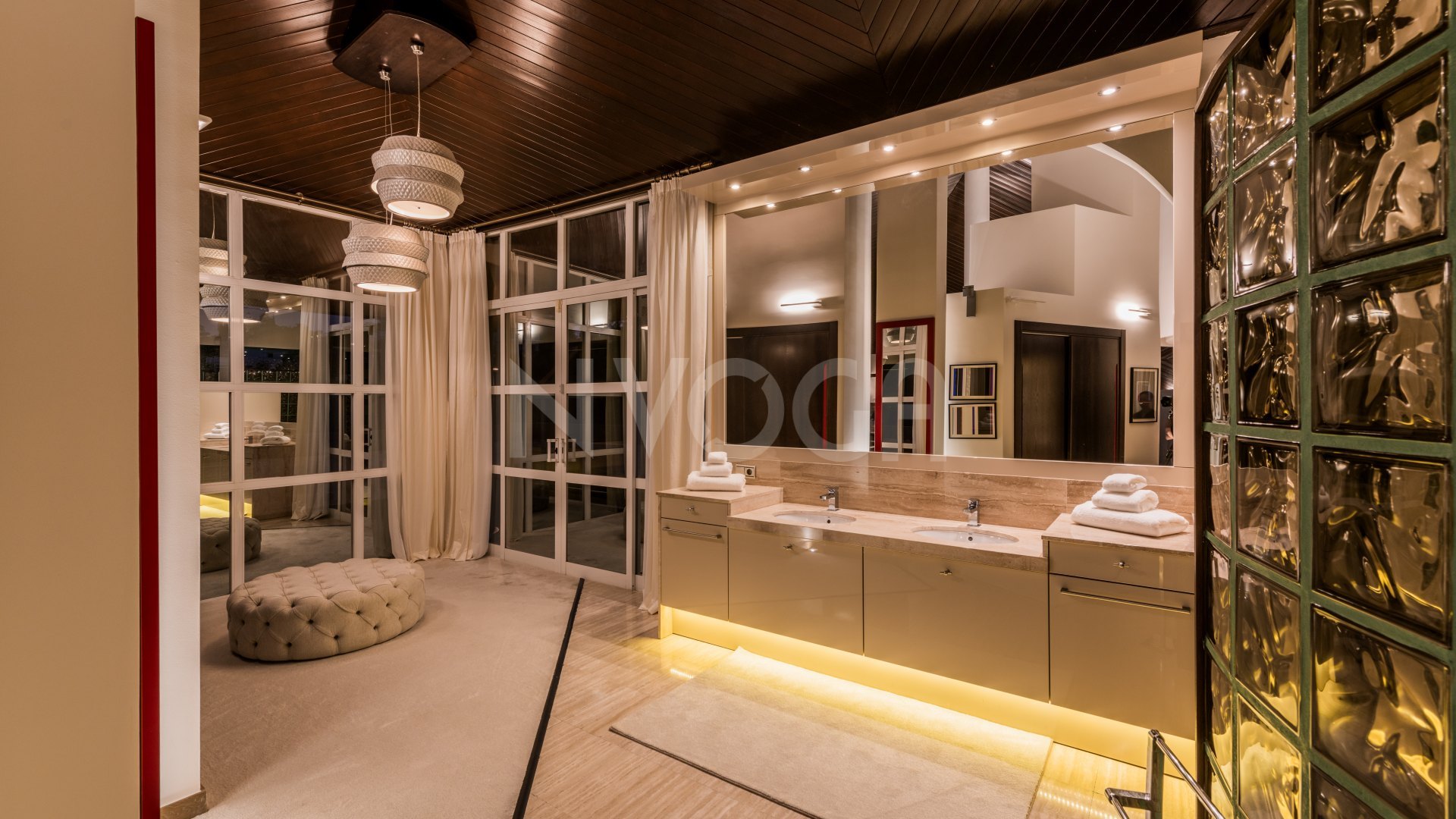 Modern villa with sea views in La Quinta, Benahavís
