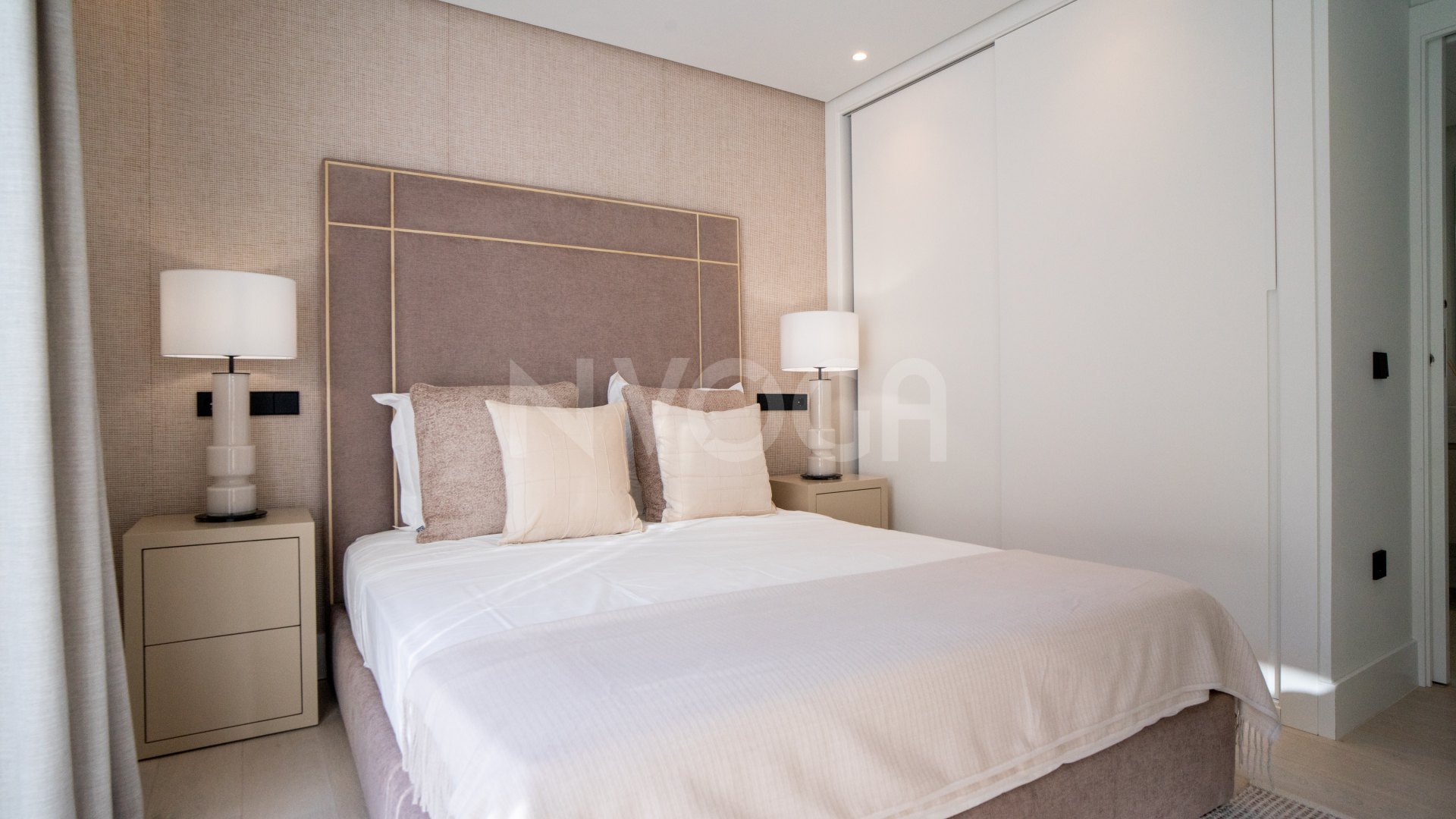 Preciosa villa contemporanea en el valle del golf de Marbella