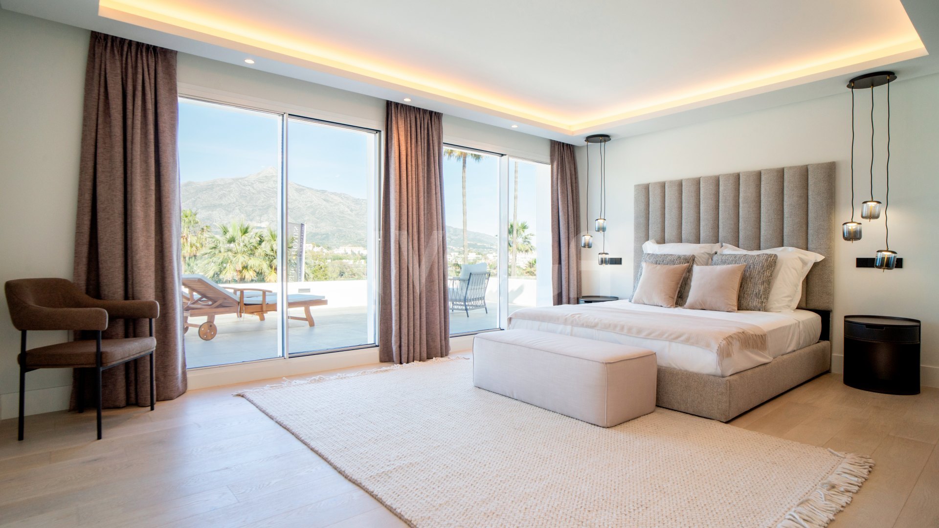Preciosa villa contemporanea en el valle del golf de Marbella