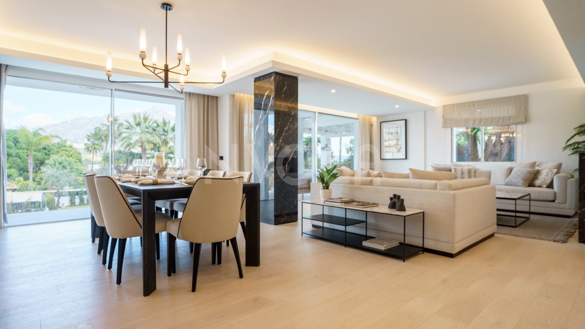 Preciosa villa contemporanea en el valle del golf de Marbella