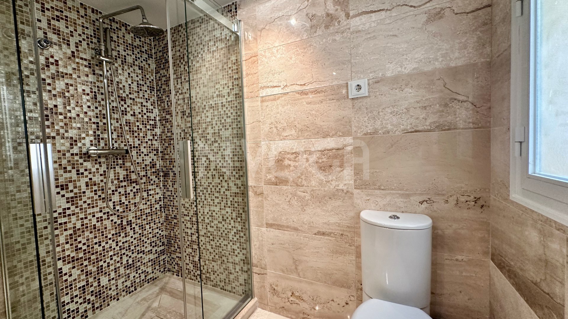 Modern flat only 2 minutes from the beach in Elviria
