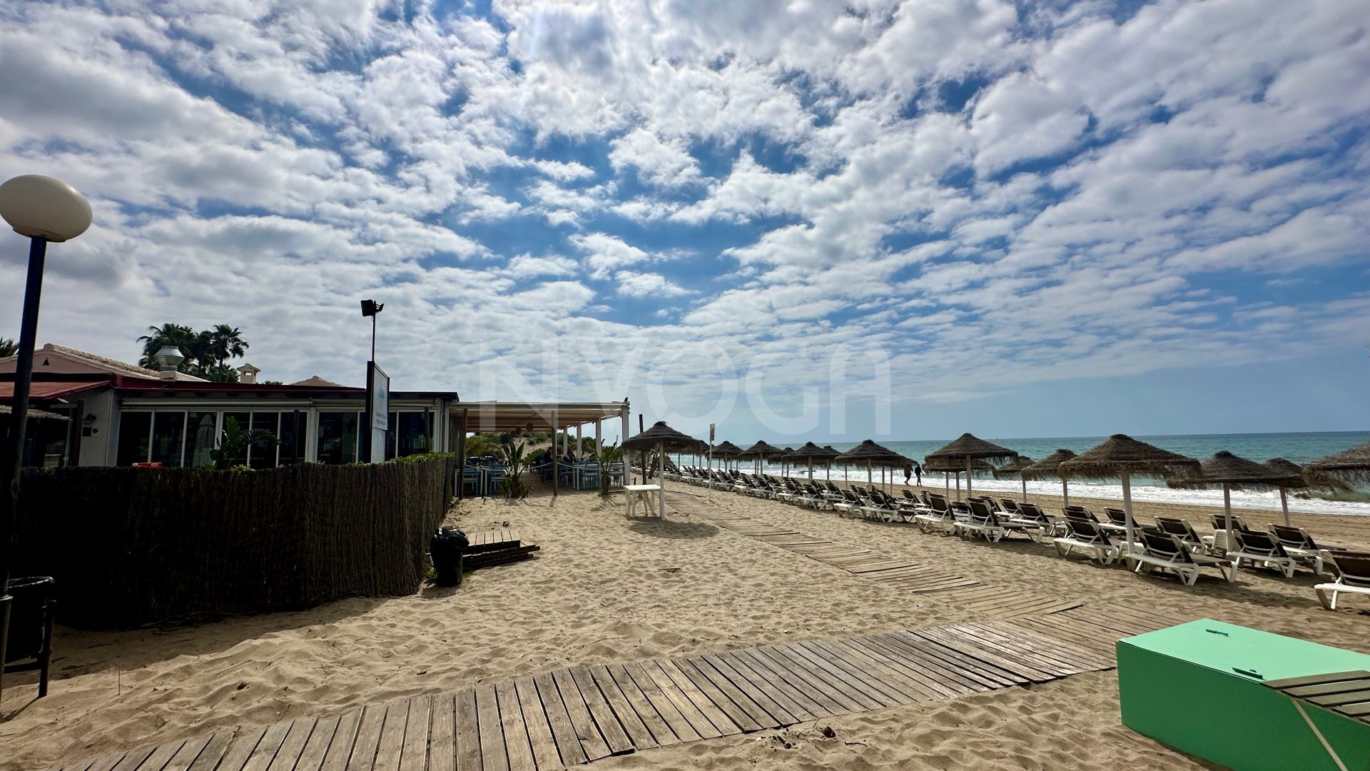 Modern flat only 2 minutes from the beach in Elviria