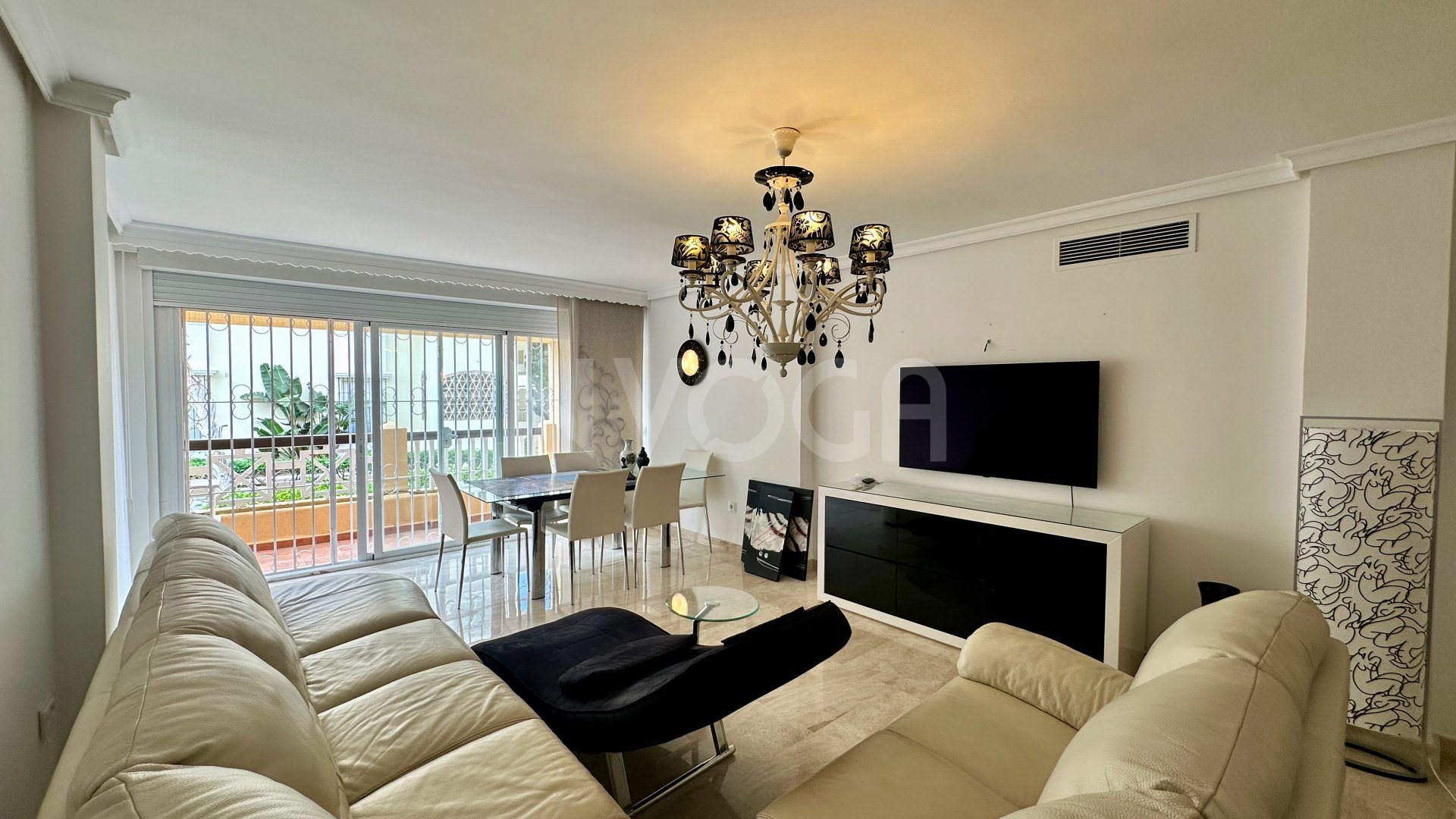 Modern flat only 2 minutes from the beach in Elviria