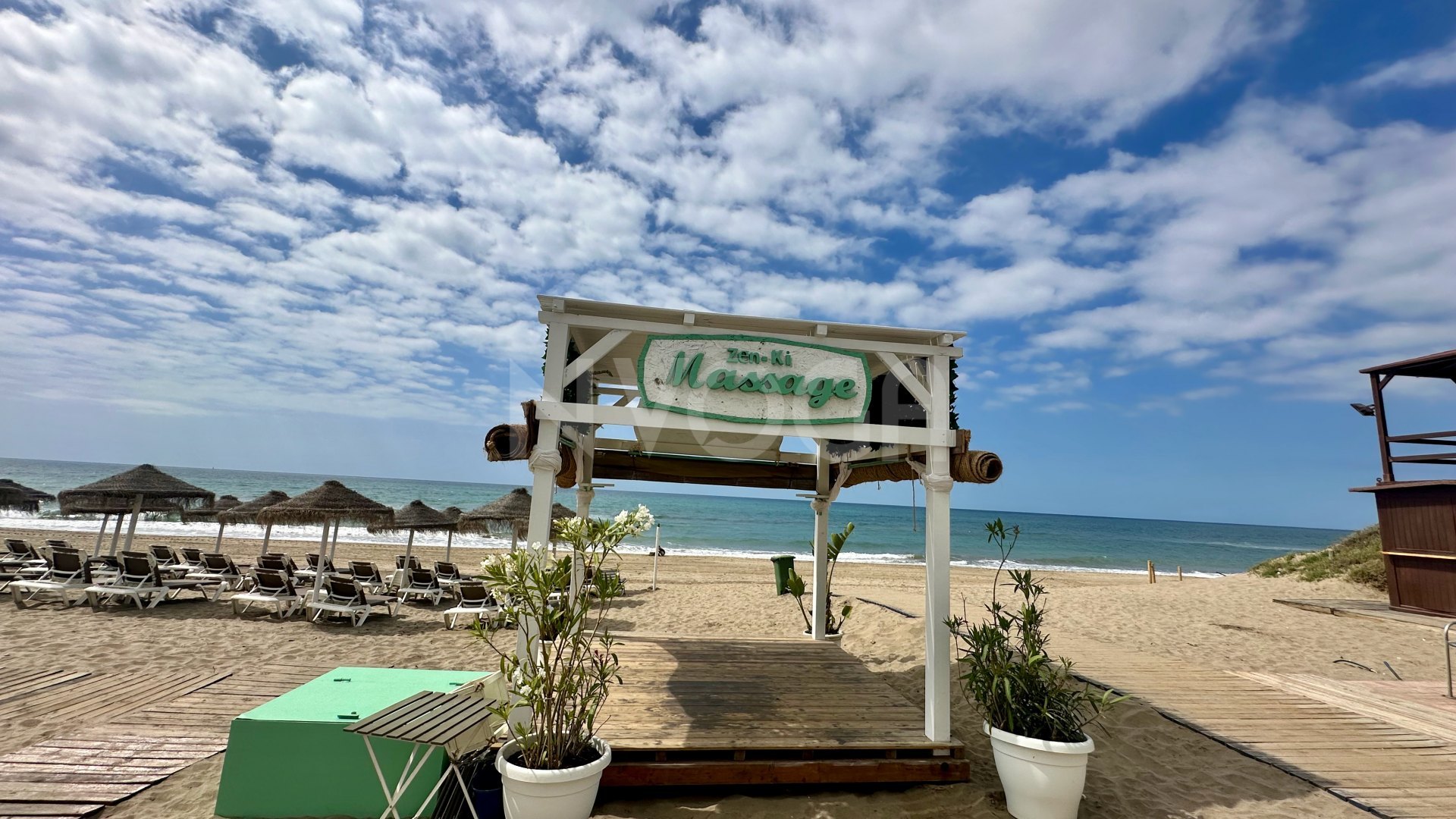 Modern flat only 2 minutes from the beach in Elviria