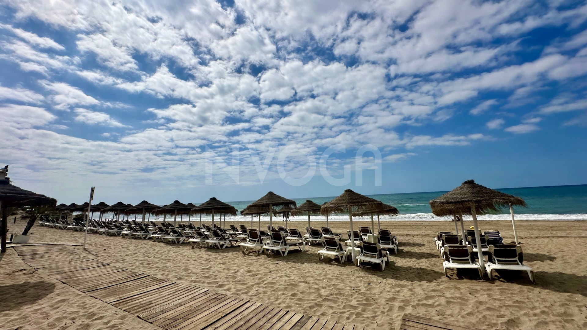Modern flat only 2 minutes from the beach in Elviria