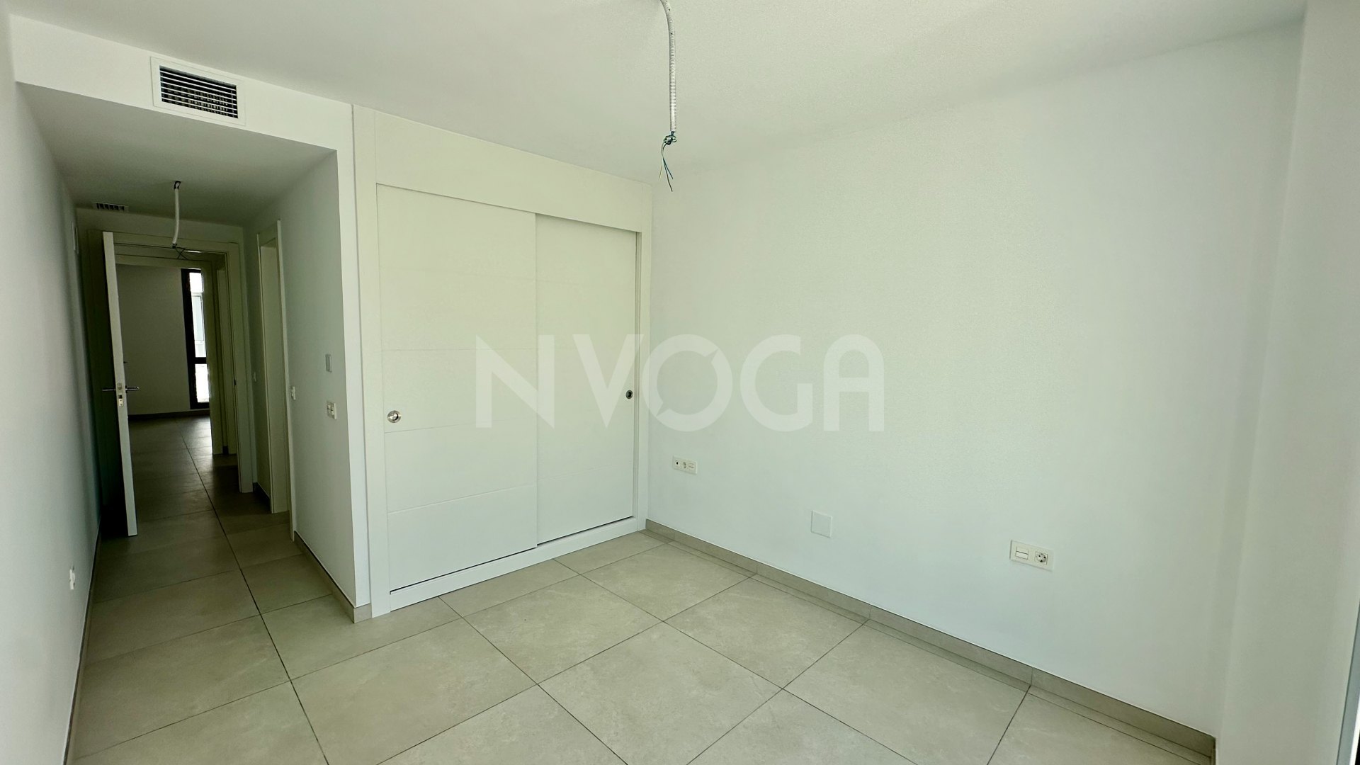 Spectacular brand new flat, ready to move in!