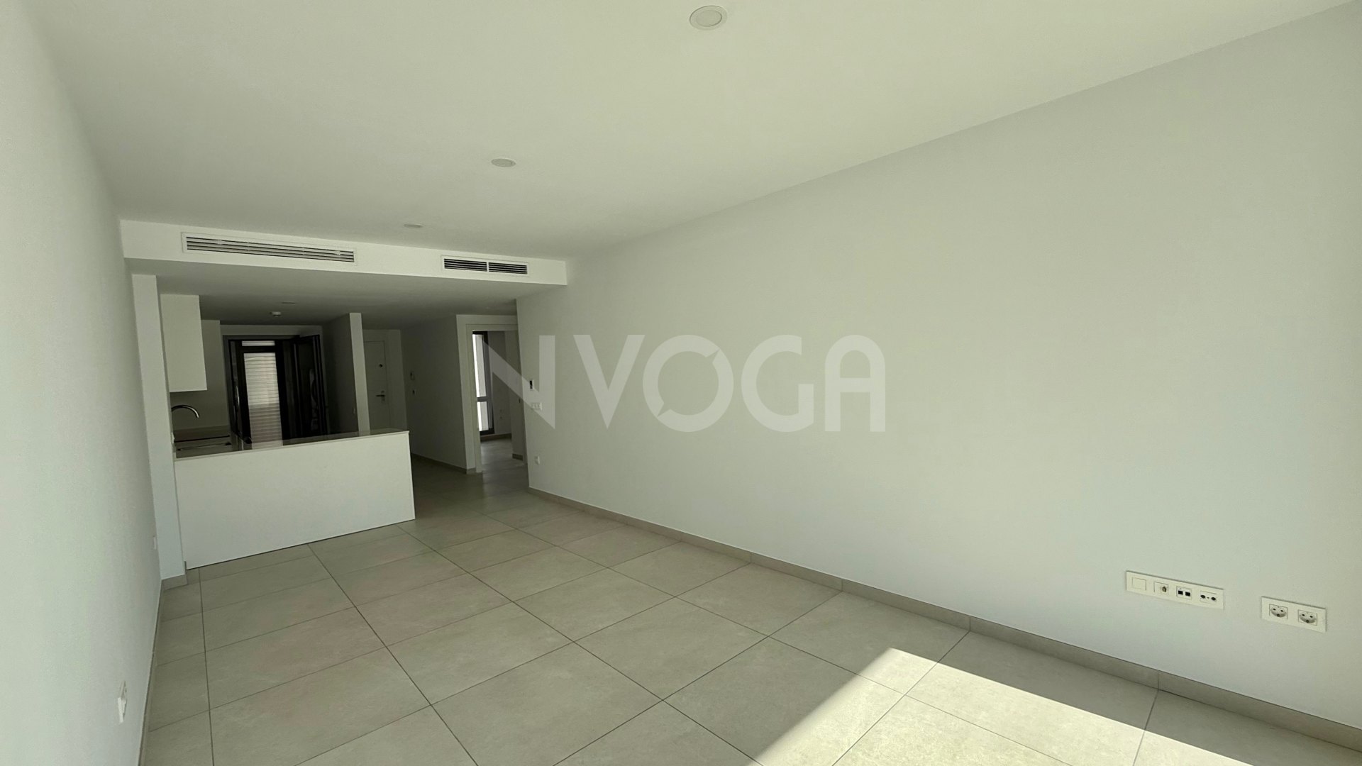 Spectacular brand new flat, ready to move in!