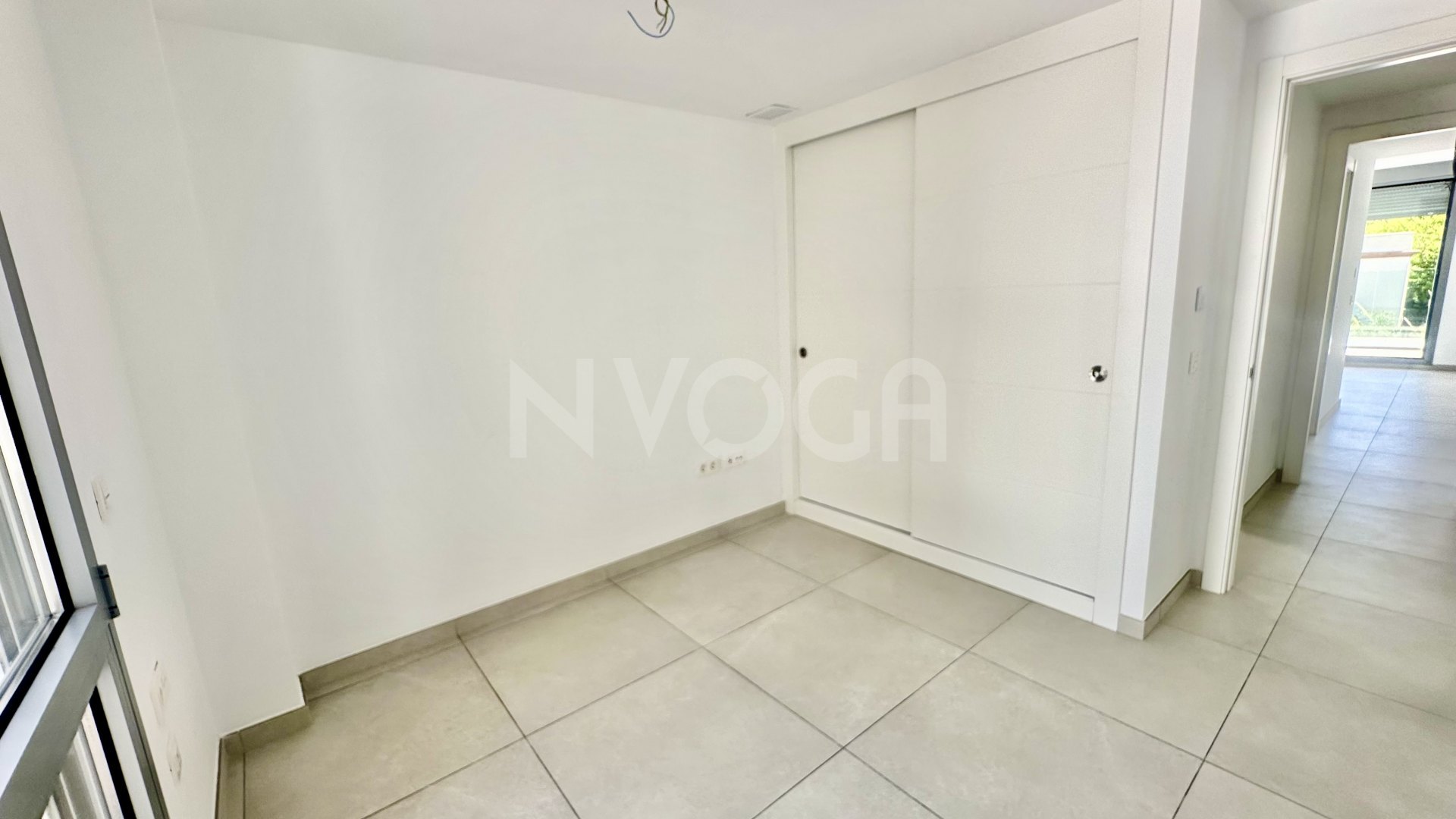 Spectacular brand new flat, ready to move in!