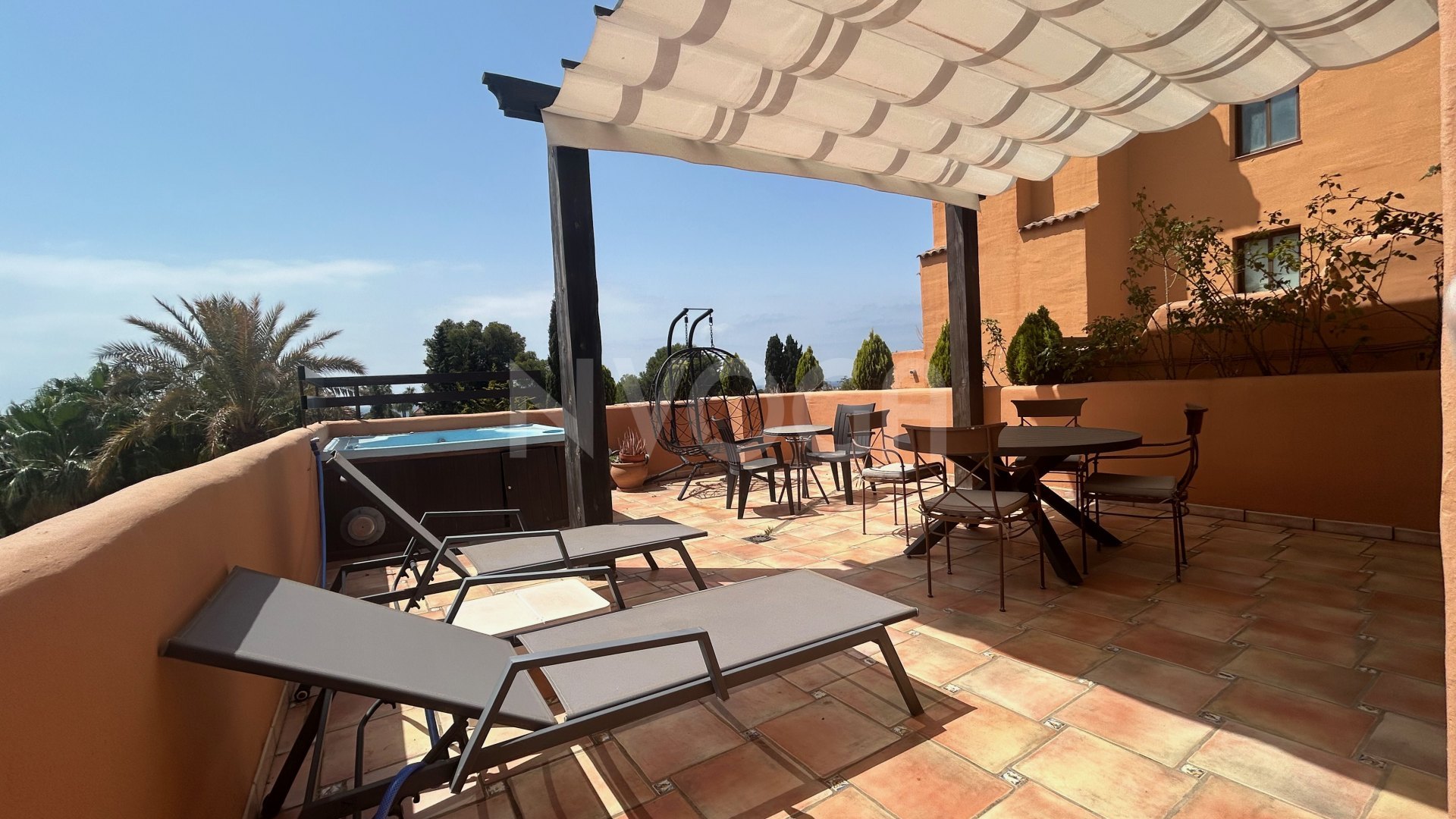 Exclusivo Ático Dúplex Cerca de la Playa