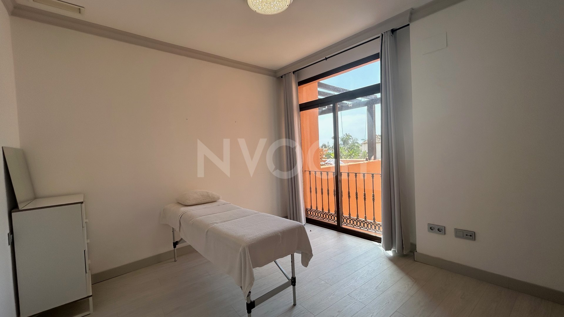 Exclusivo Ático Dúplex Cerca de la Playa