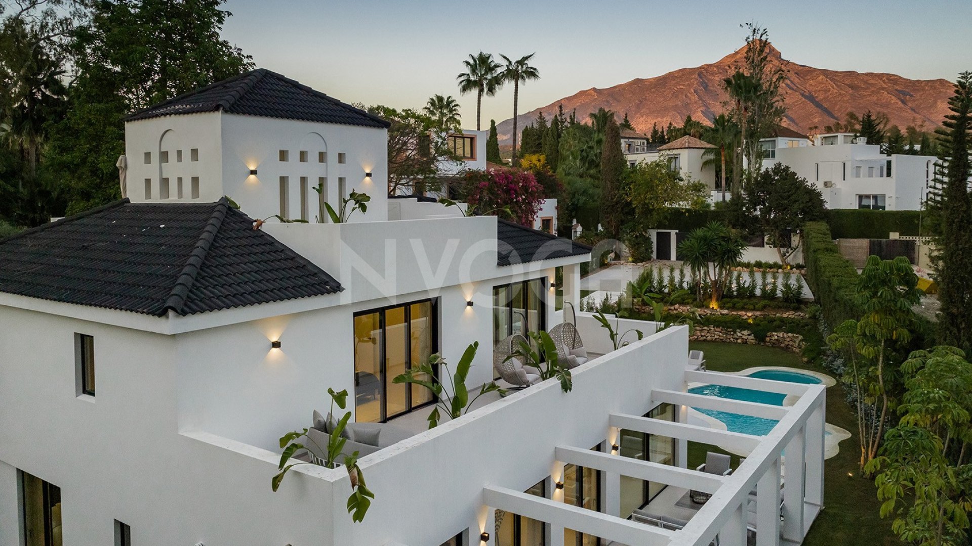 Newly Refurbished Contemporary Villa Located In Las Brisas, Nueva Andalucia.
