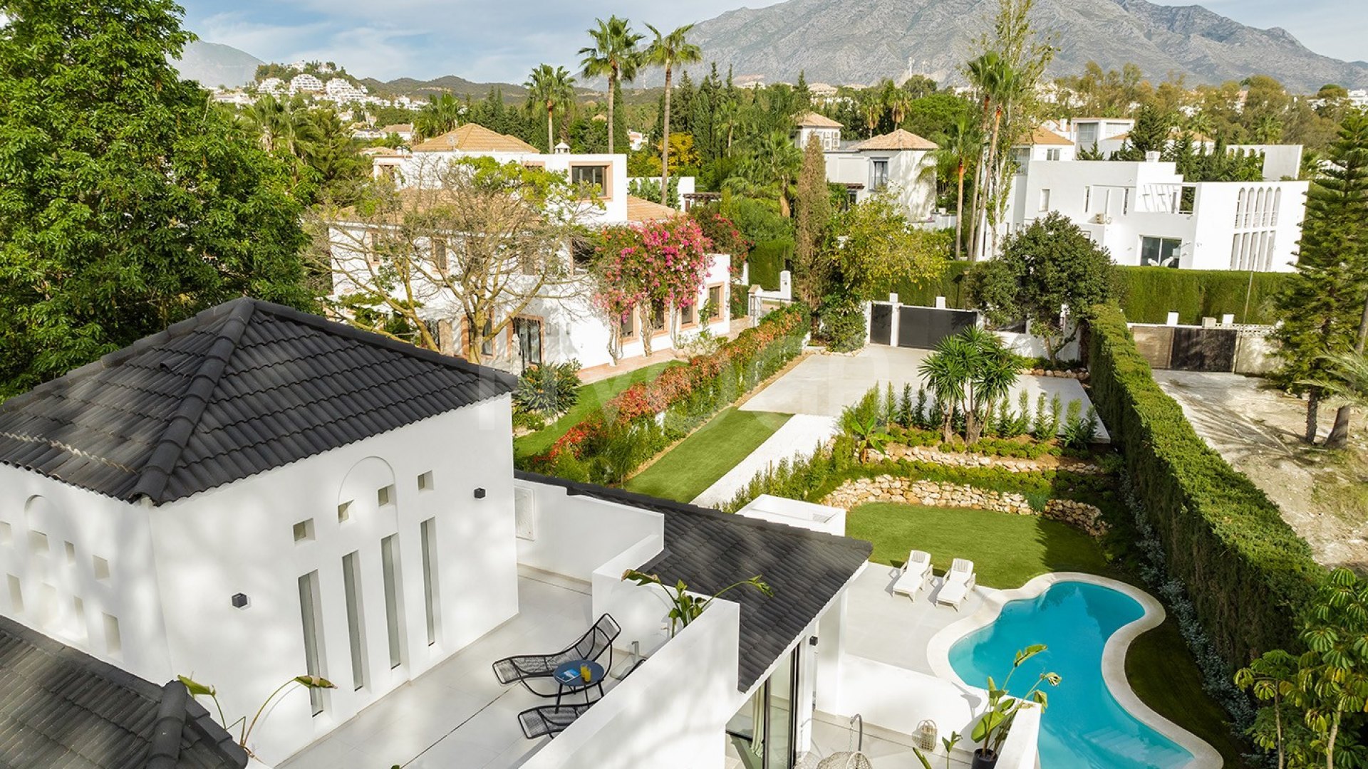 Newly Refurbished Contemporary Villa Located In Las Brisas, Nueva Andalucia.