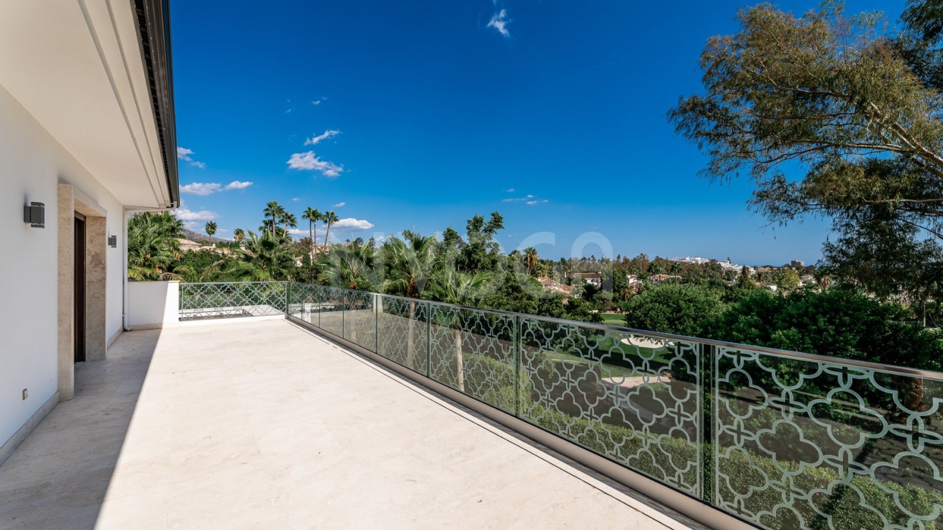 Modern Villa with Golf Course Views Located in Nueva Andalucia