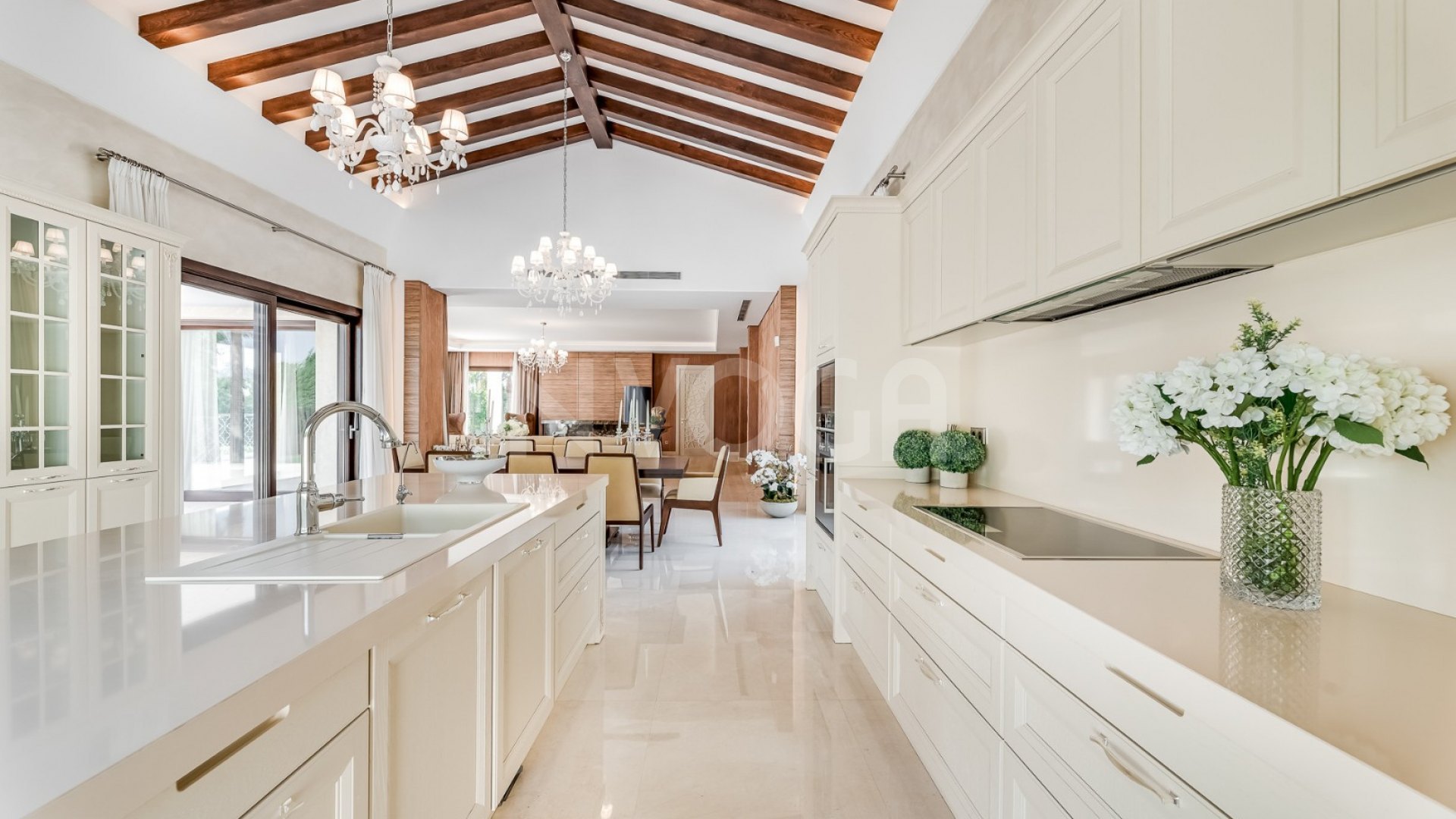 Modern Villa with Golf Course Views Located in Nueva Andalucia
