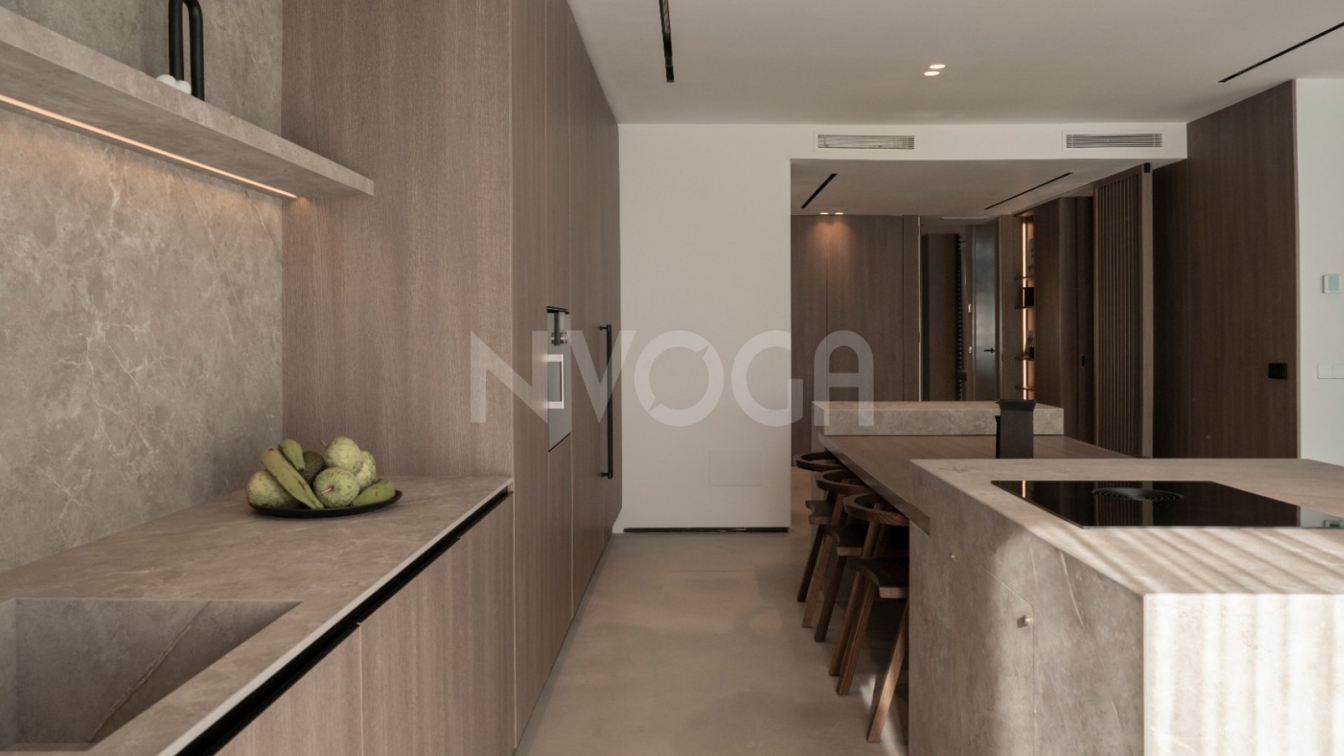 Spectacular Newly Refurbished Frontline Beach Penthouse With Panoramic Sea Views In Estepona.