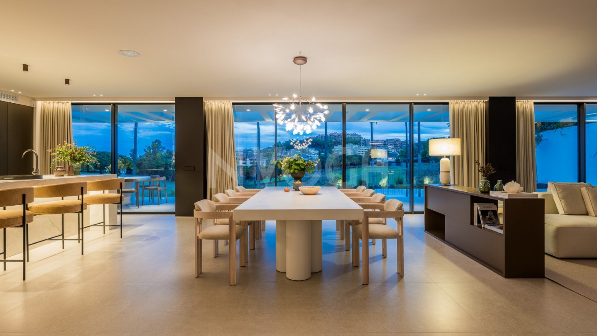 Luxurious Frontline Golf Villa Located in Nueva Andalucia, Spain