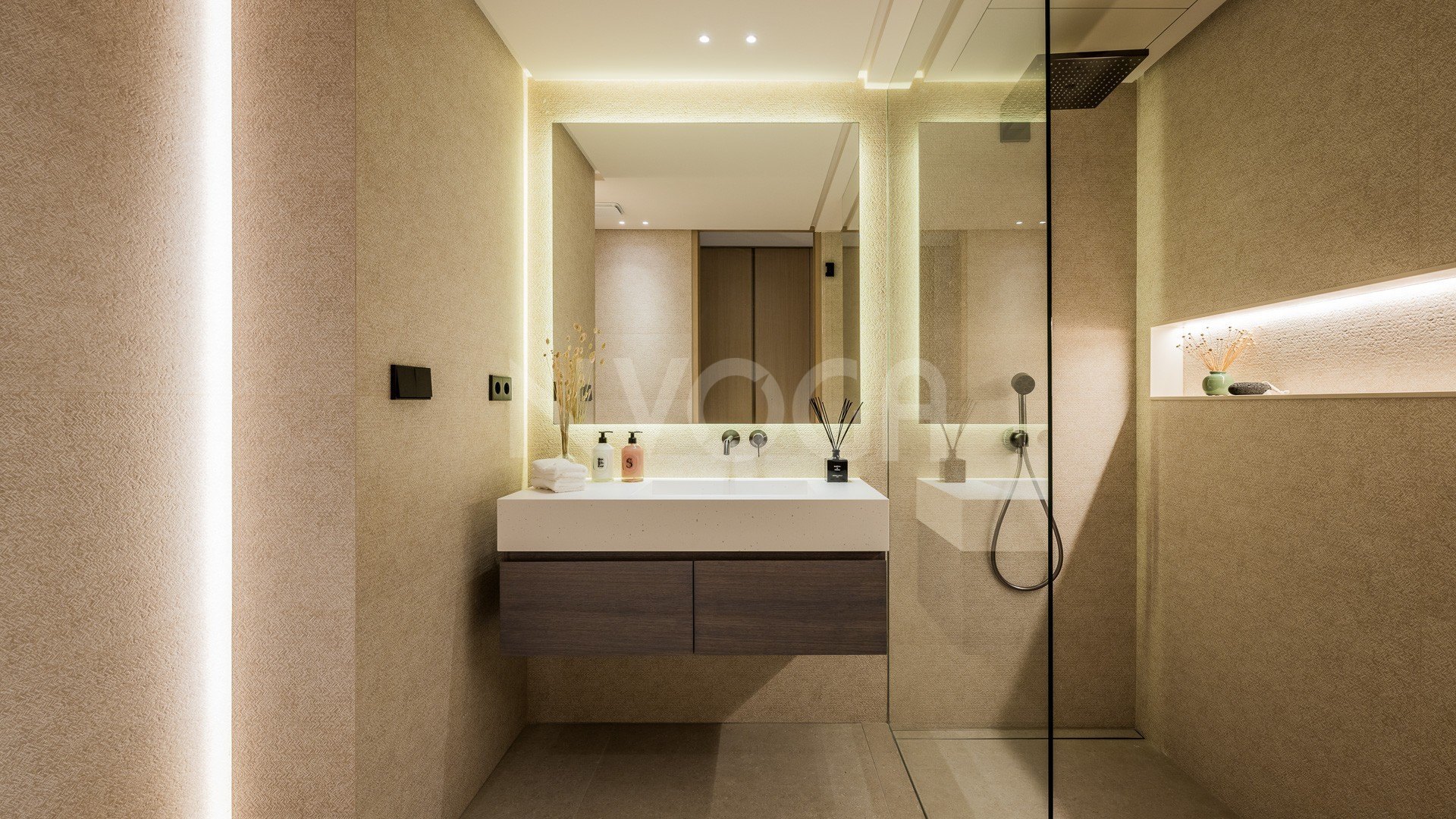 Luxurious Frontline Golf Villa Located in Nueva Andalucia, Spain