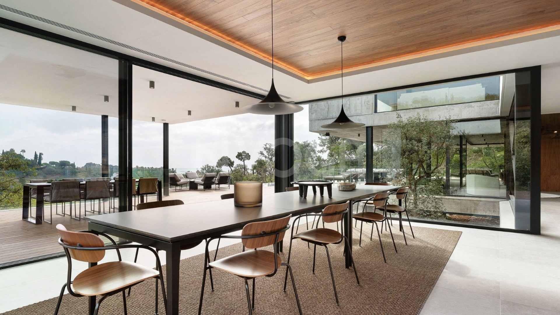 Moderna Villa Recientemente Construida con Vistas Panorámicas en Benahavís