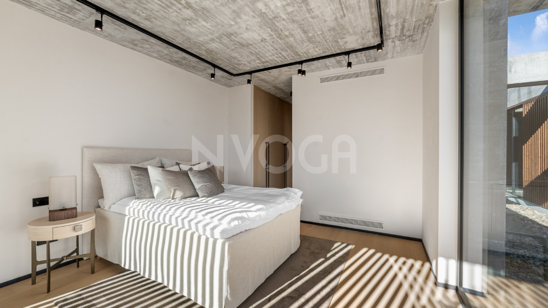Moderna Villa Recientemente Construida con Vistas Panorámicas en Benahavís