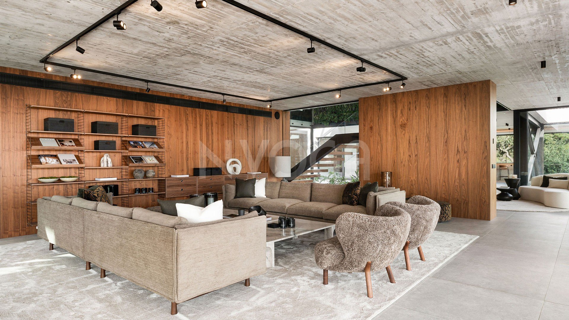 Moderna Villa Recientemente Construida con Vistas Panorámicas en Benahavís