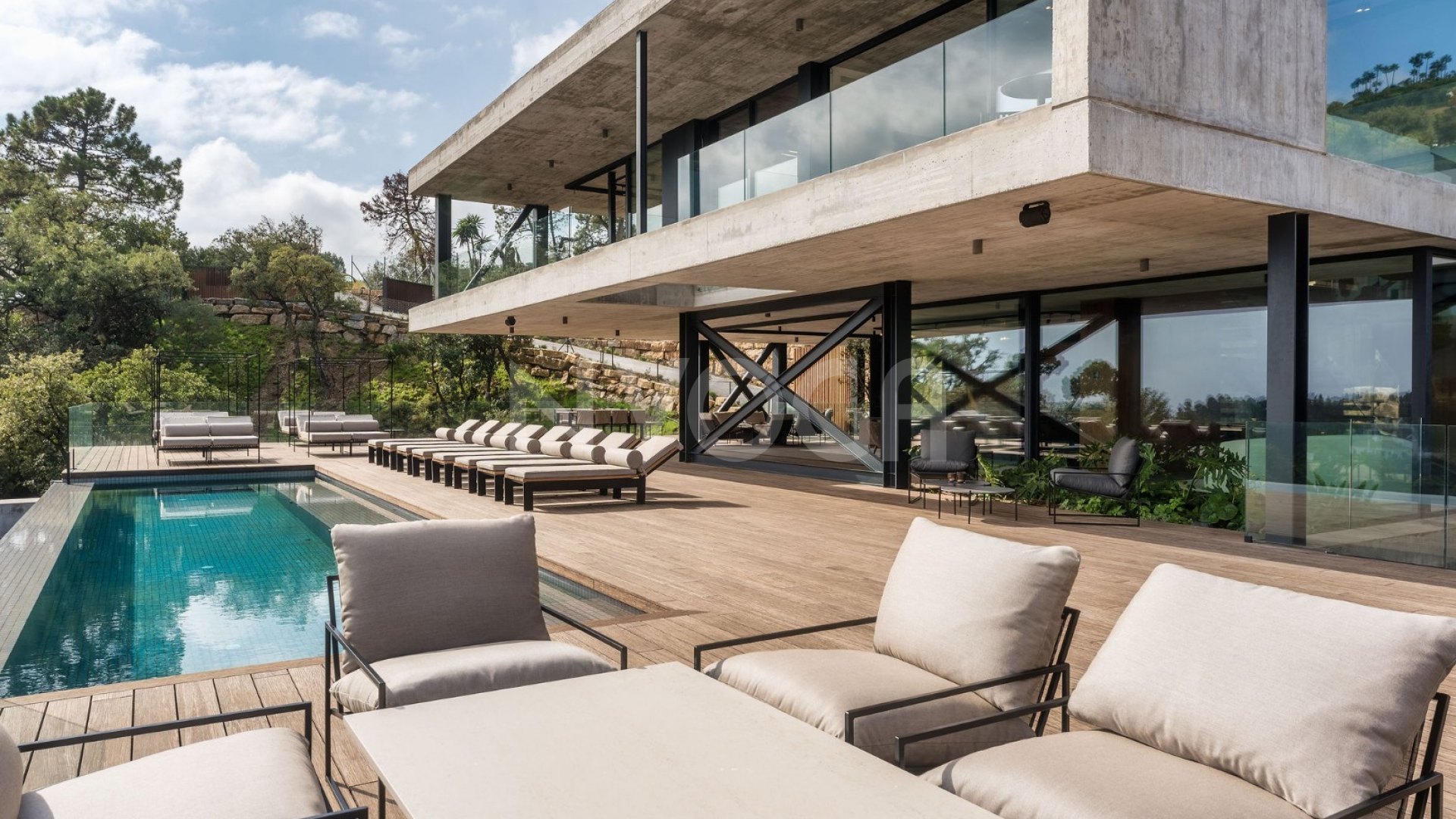Moderna Villa Recientemente Construida con Vistas Panorámicas en Benahavís