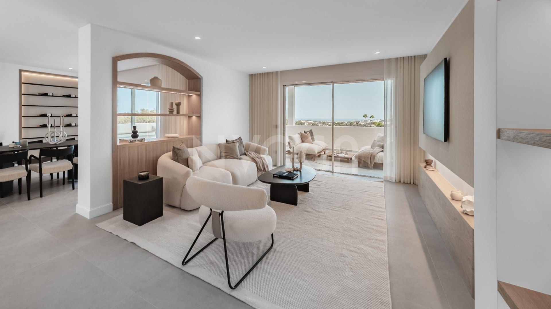 Exclusivo Dúplex Penthouse con Vistas Panorámicas Al Mar y Montaña en Nueva Andalucía