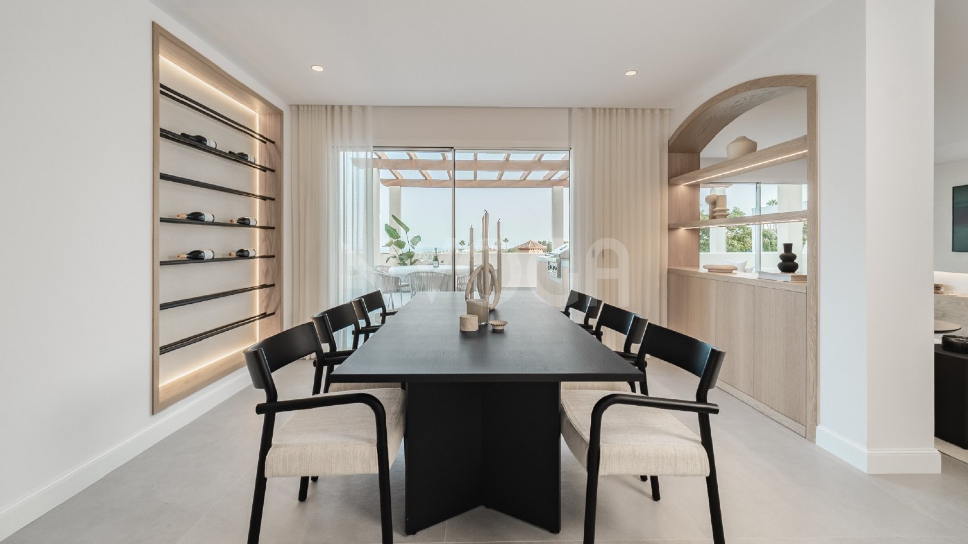 Exclusivo Dúplex Penthouse con Vistas Panorámicas Al Mar y Montaña en Nueva Andalucía