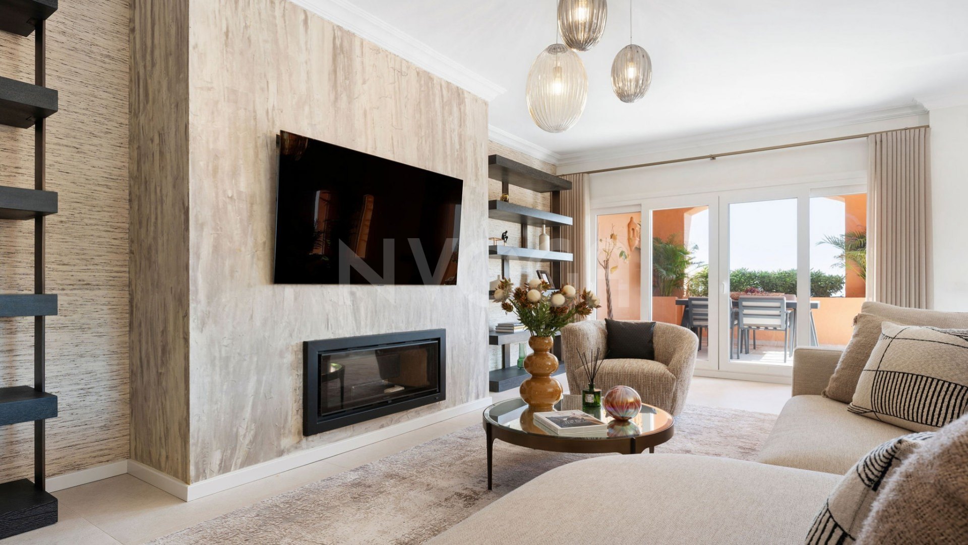 Recently Refurbished Andalusian Style Penthouse with Sea Views in Nueva Andalucía