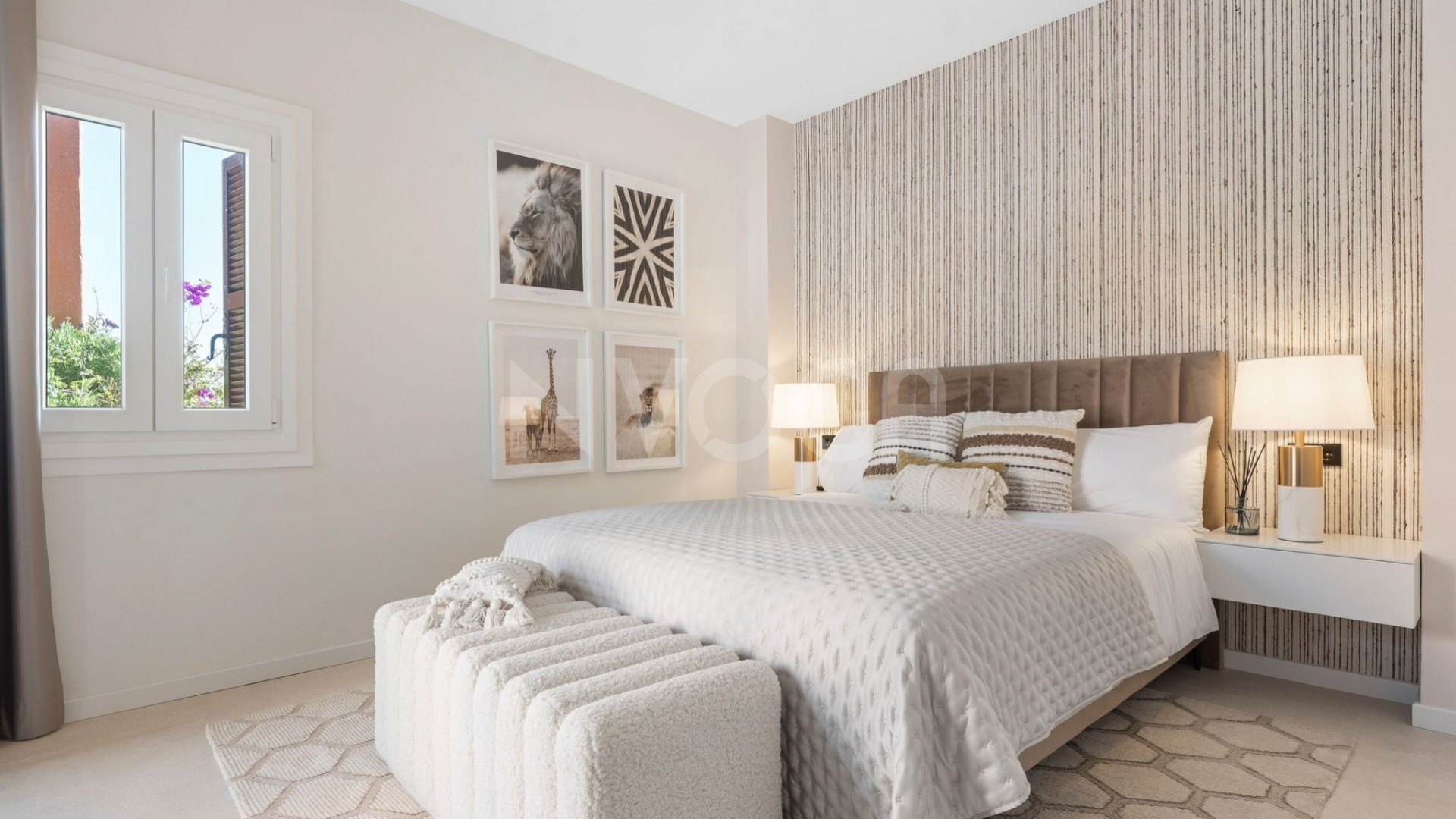 Recently Refurbished Andalusian Style Penthouse with Sea Views in Nueva Andalucía