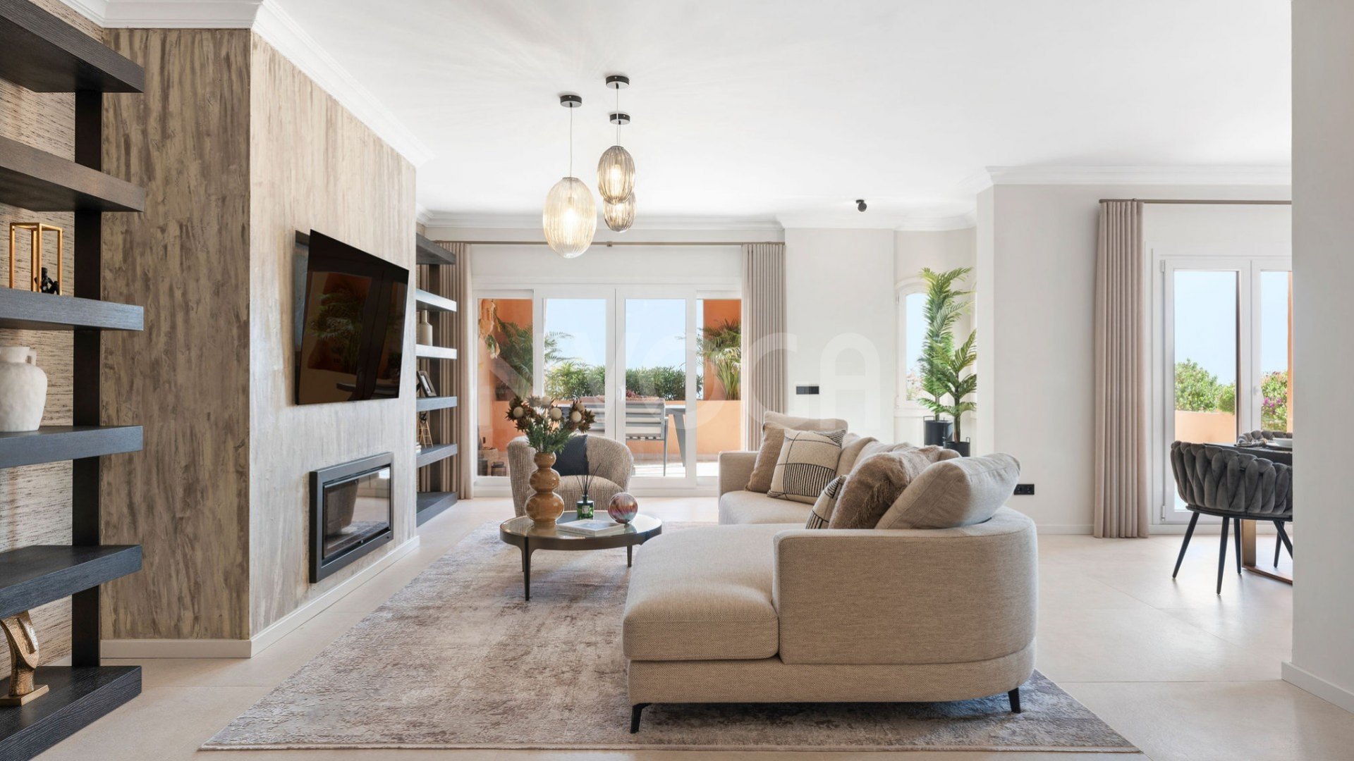 Recently Refurbished Andalusian Style Penthouse with Sea Views in Nueva Andalucía