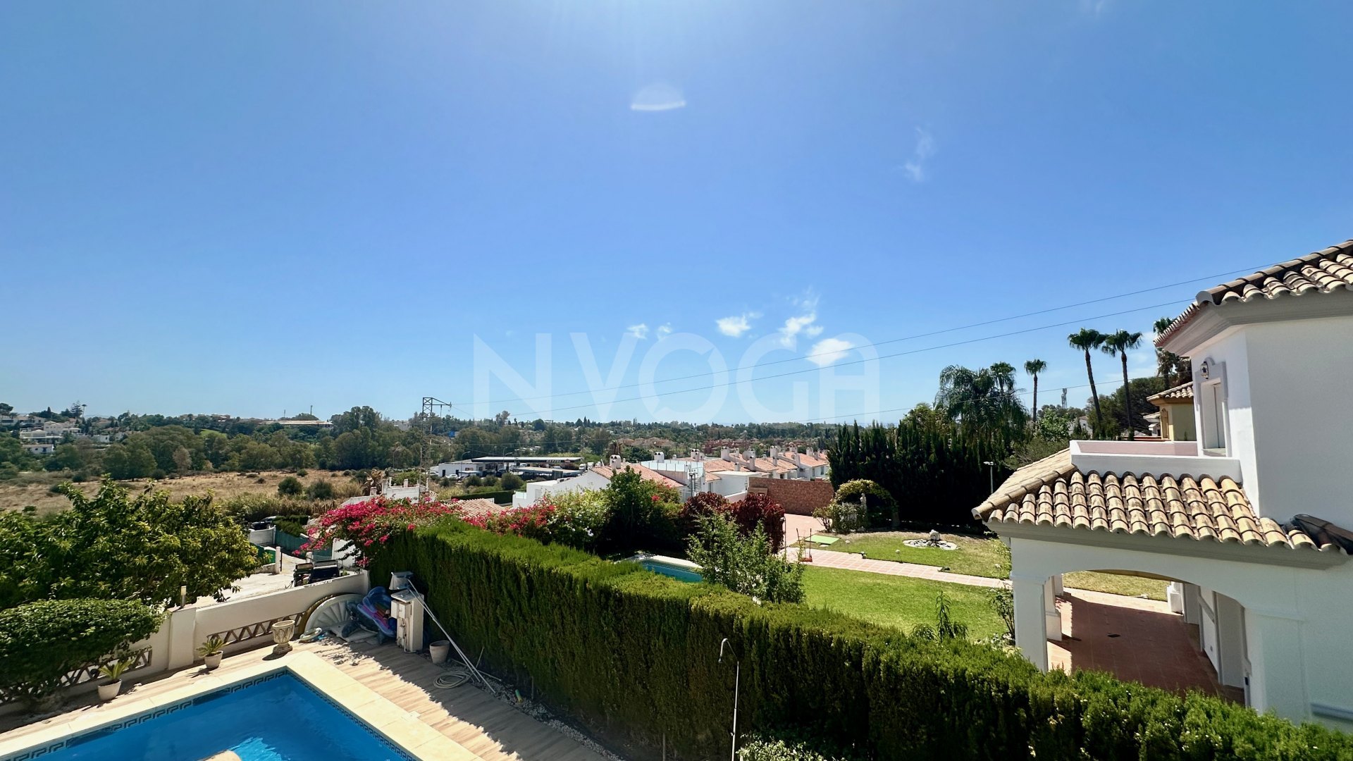 Spectacular Villa with private pool in Benahavis, READY TO COME IN!
