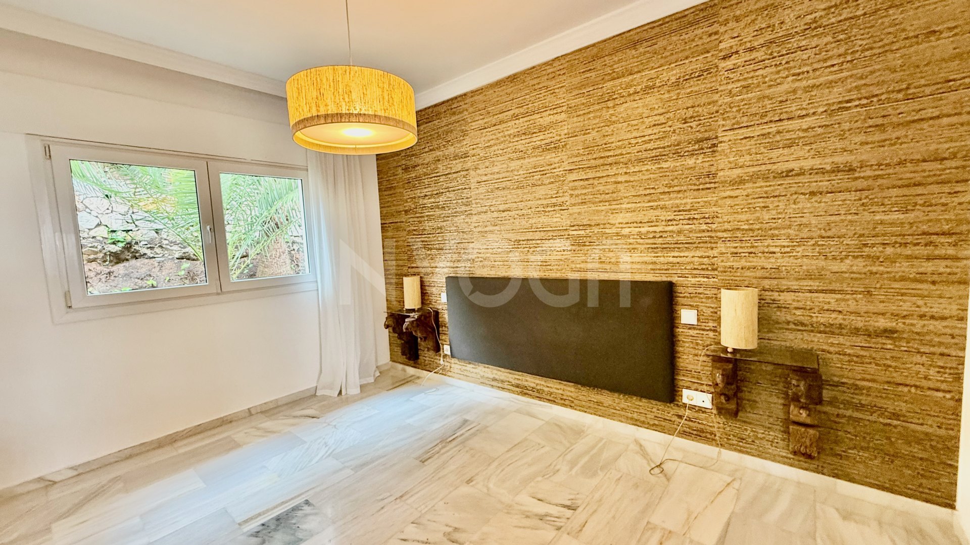 Spectacular Villa with private pool in Benahavis, READY TO COME IN!