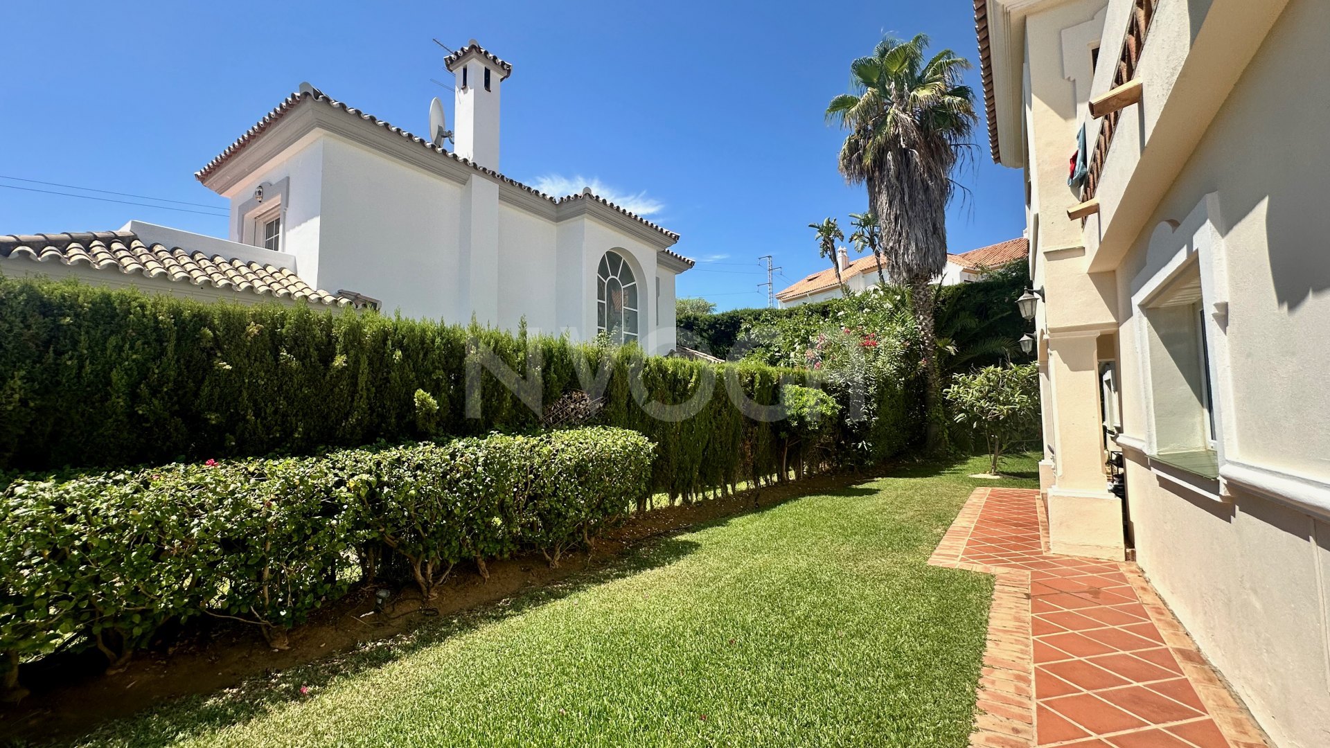 Spectacular Villa with private pool in Benahavis, READY TO COME IN!