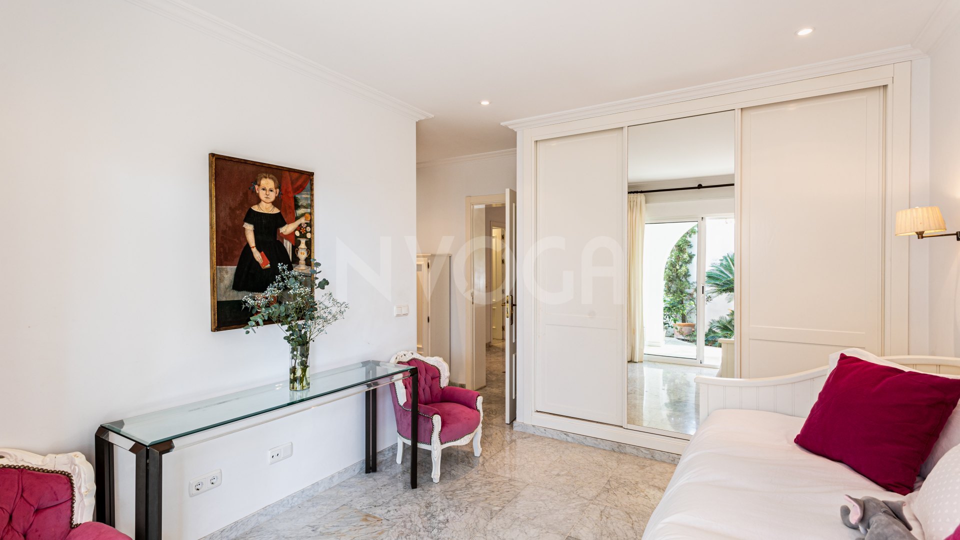 Luxury 5-bedroom villa in Los Monteros beach (Marbella) – steps from the sea with private pool