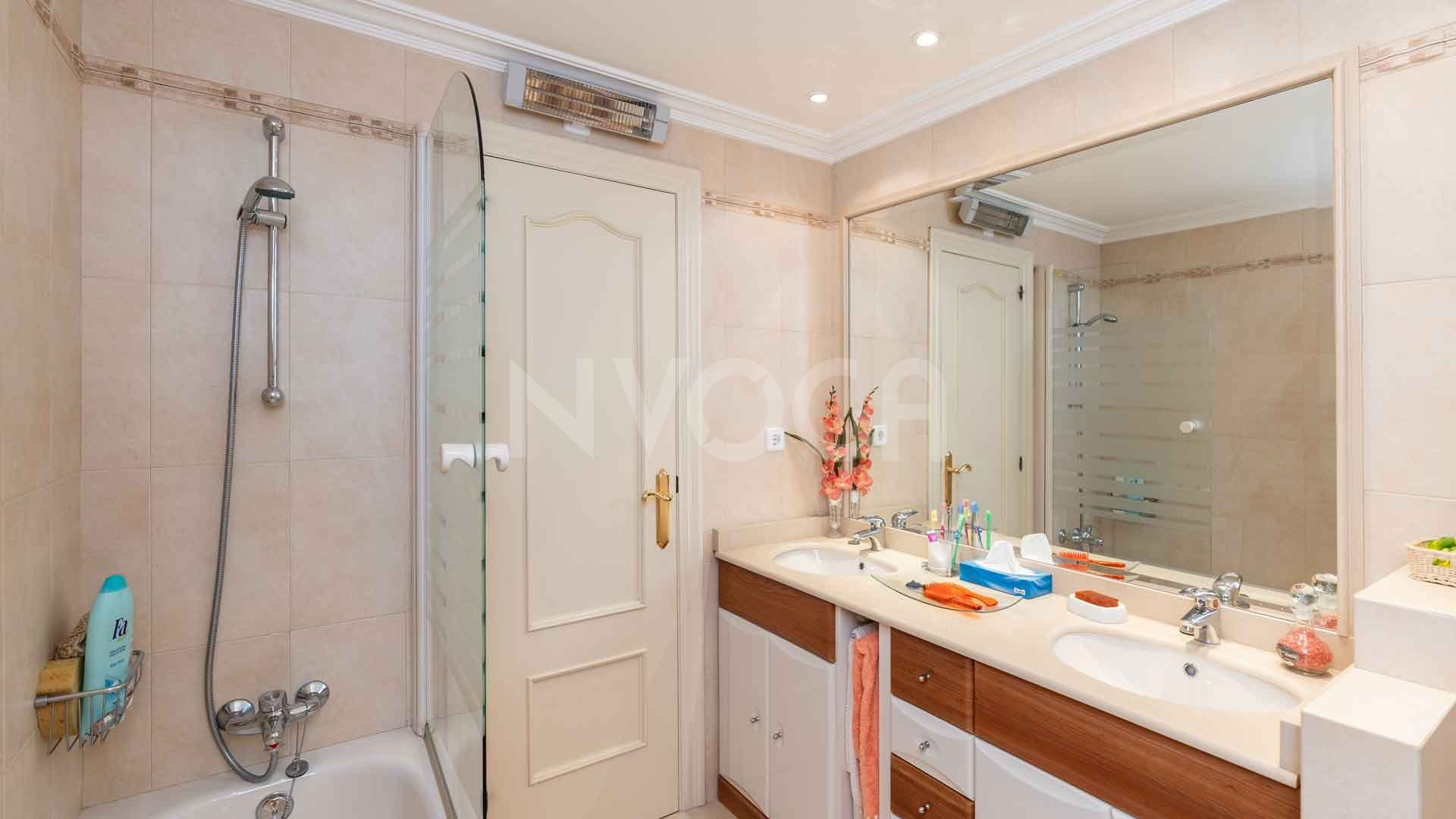 Exclusive Frontline Beach Apartment in Marbella – Overlooking the Marina